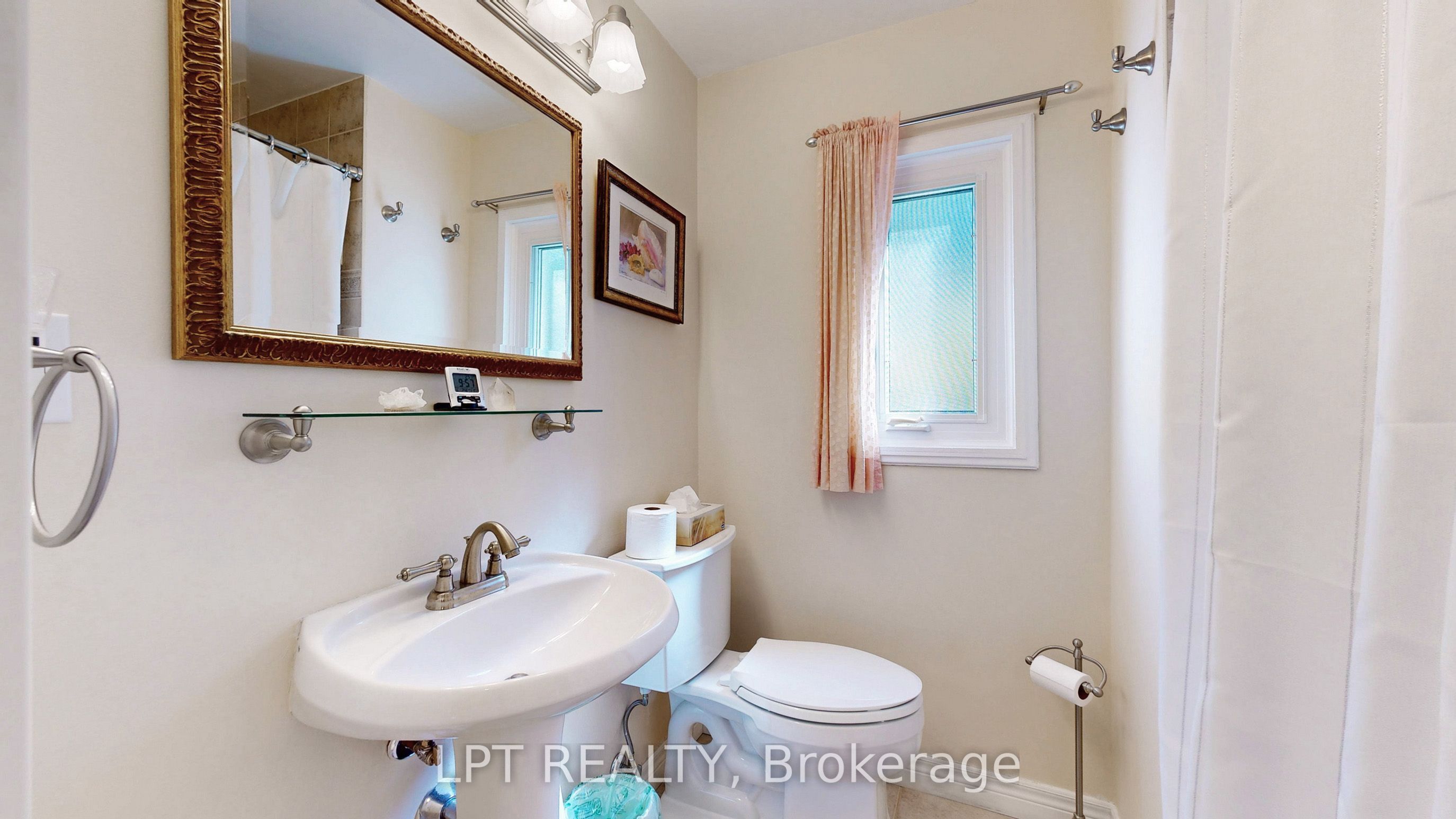 6 Abbottswood Road Property Photo 31