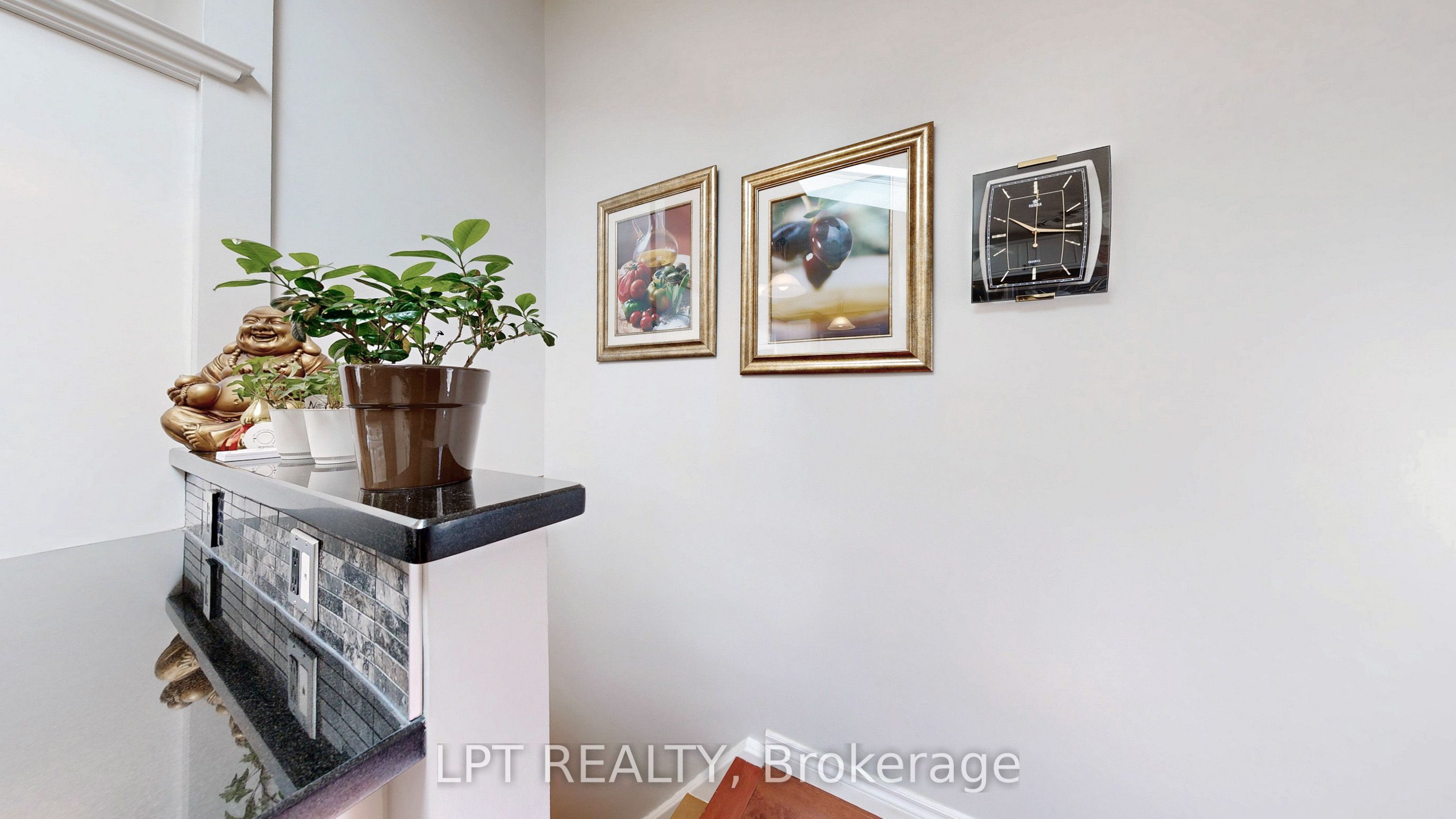 6 Abbottswood Road Property Photo 33