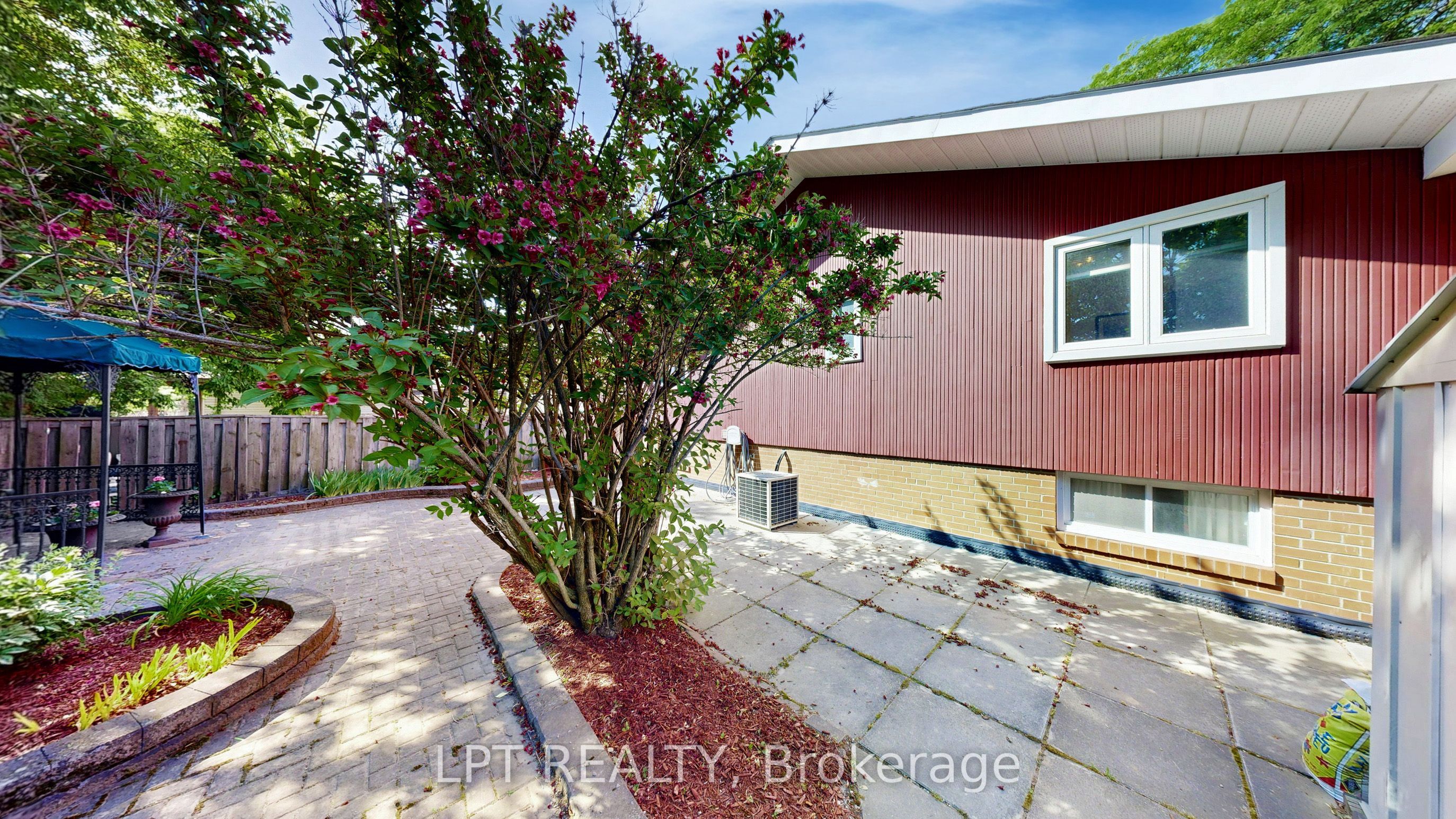 6 Abbottswood Road Property Photo 49