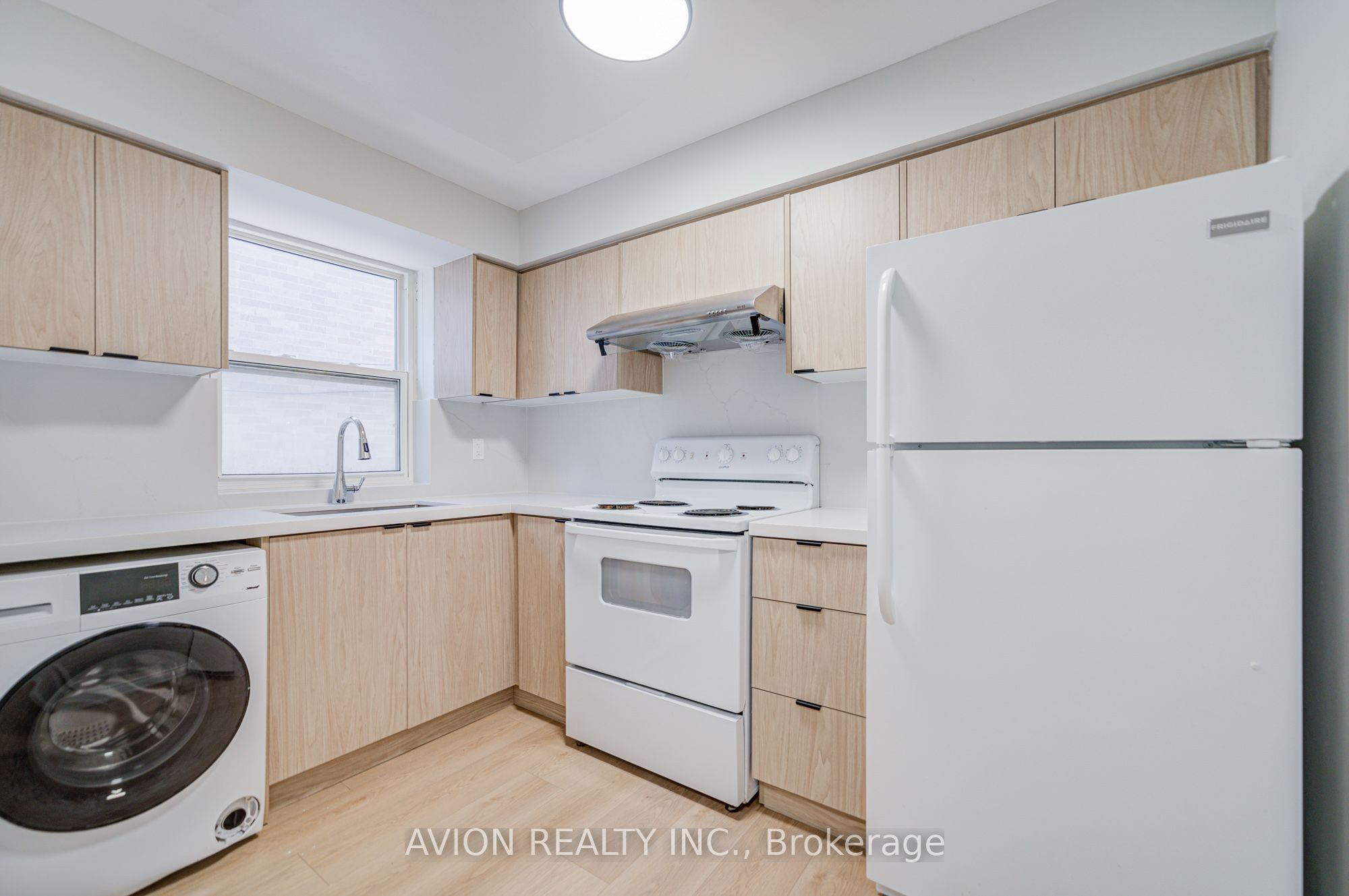 882 Broadview Avenue Unit 4 Property Photo 11
