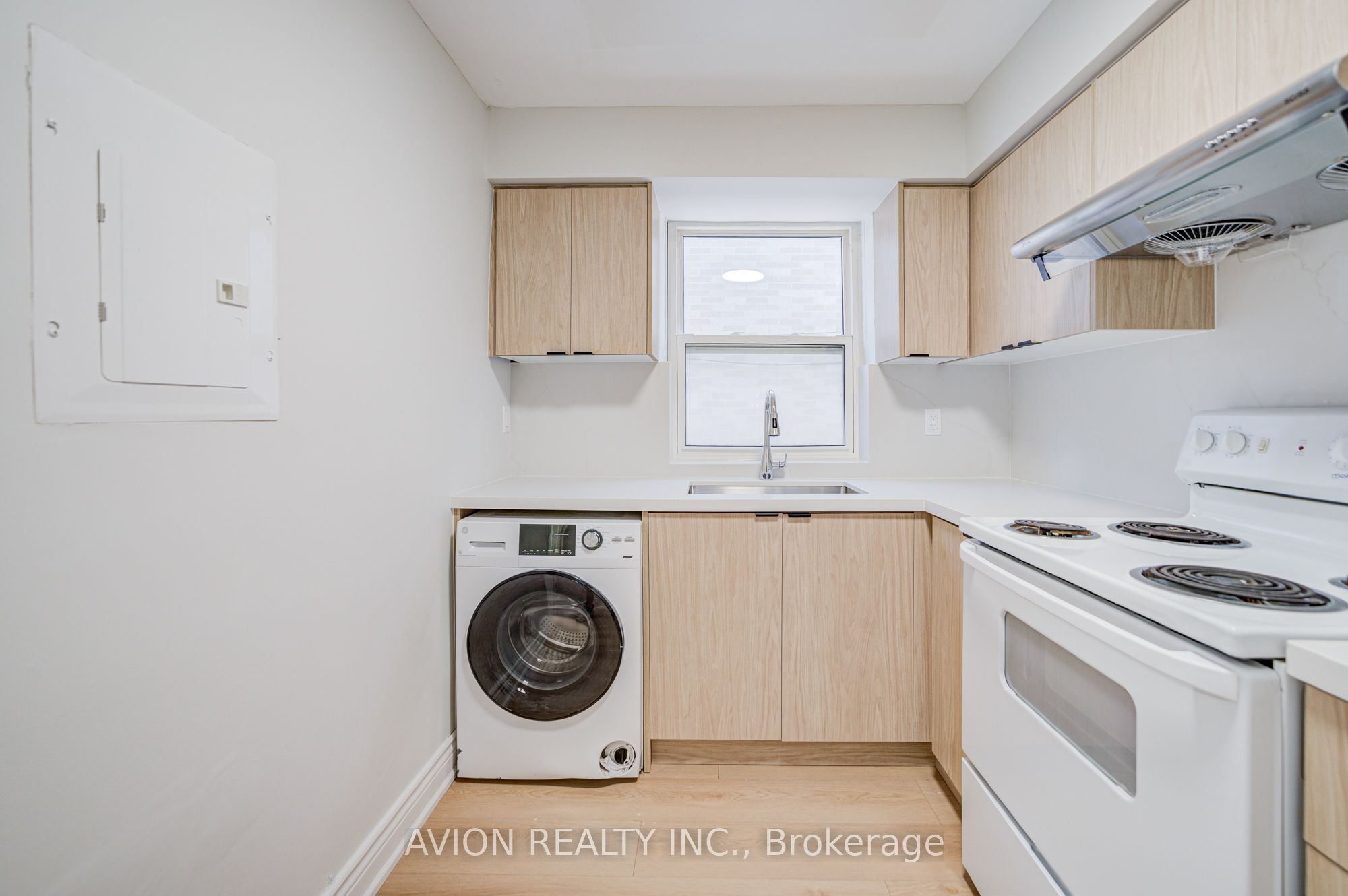 882 Broadview Avenue Unit 4 Property Photo 12