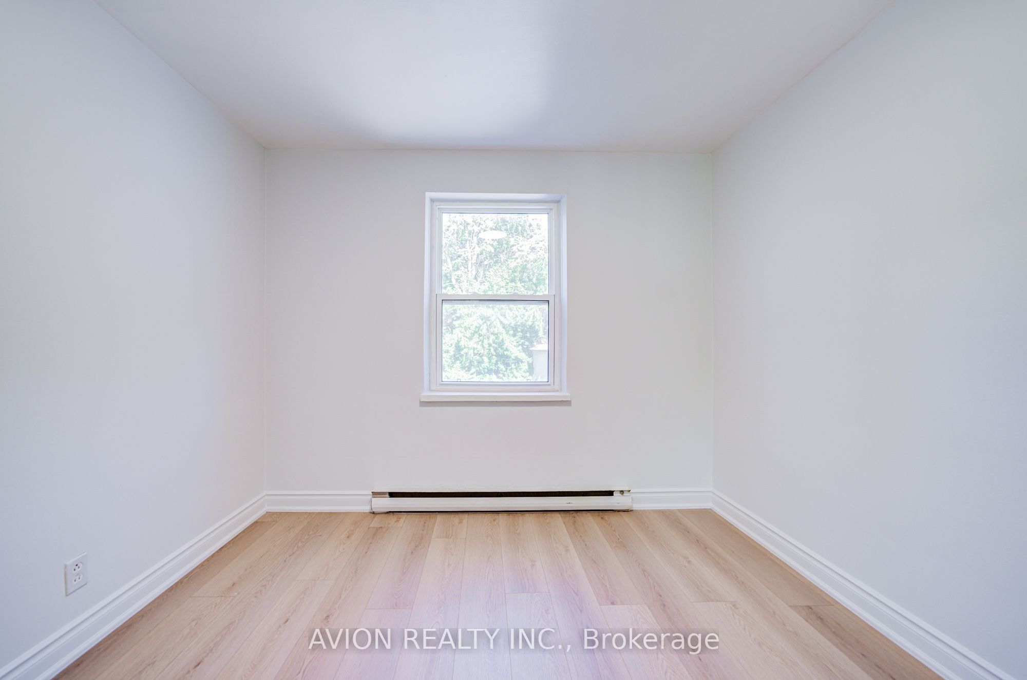 882 Broadview Avenue Unit 4 Property Photo 21