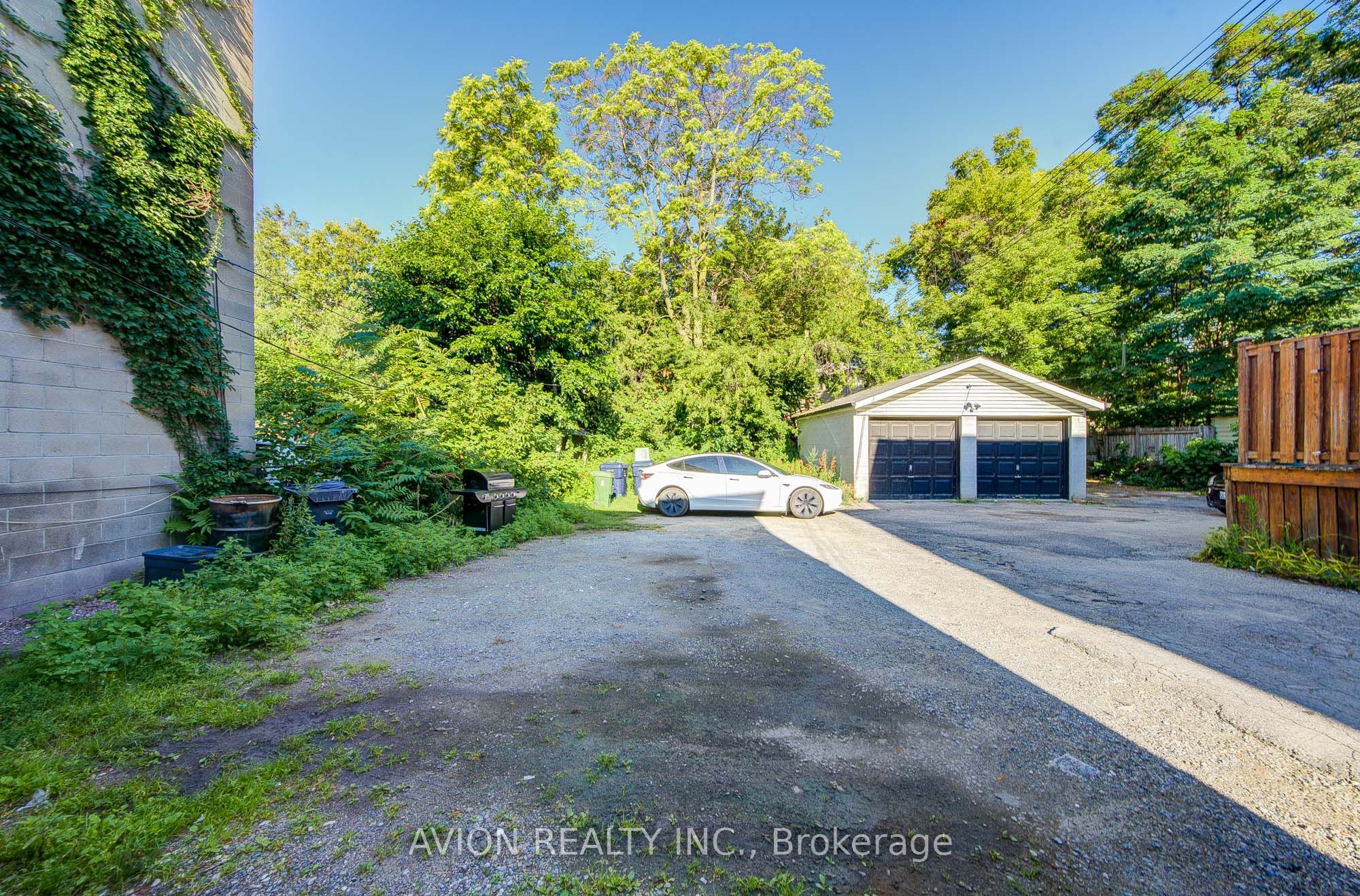 882 Broadview Avenue Unit 4 Property Photo 27