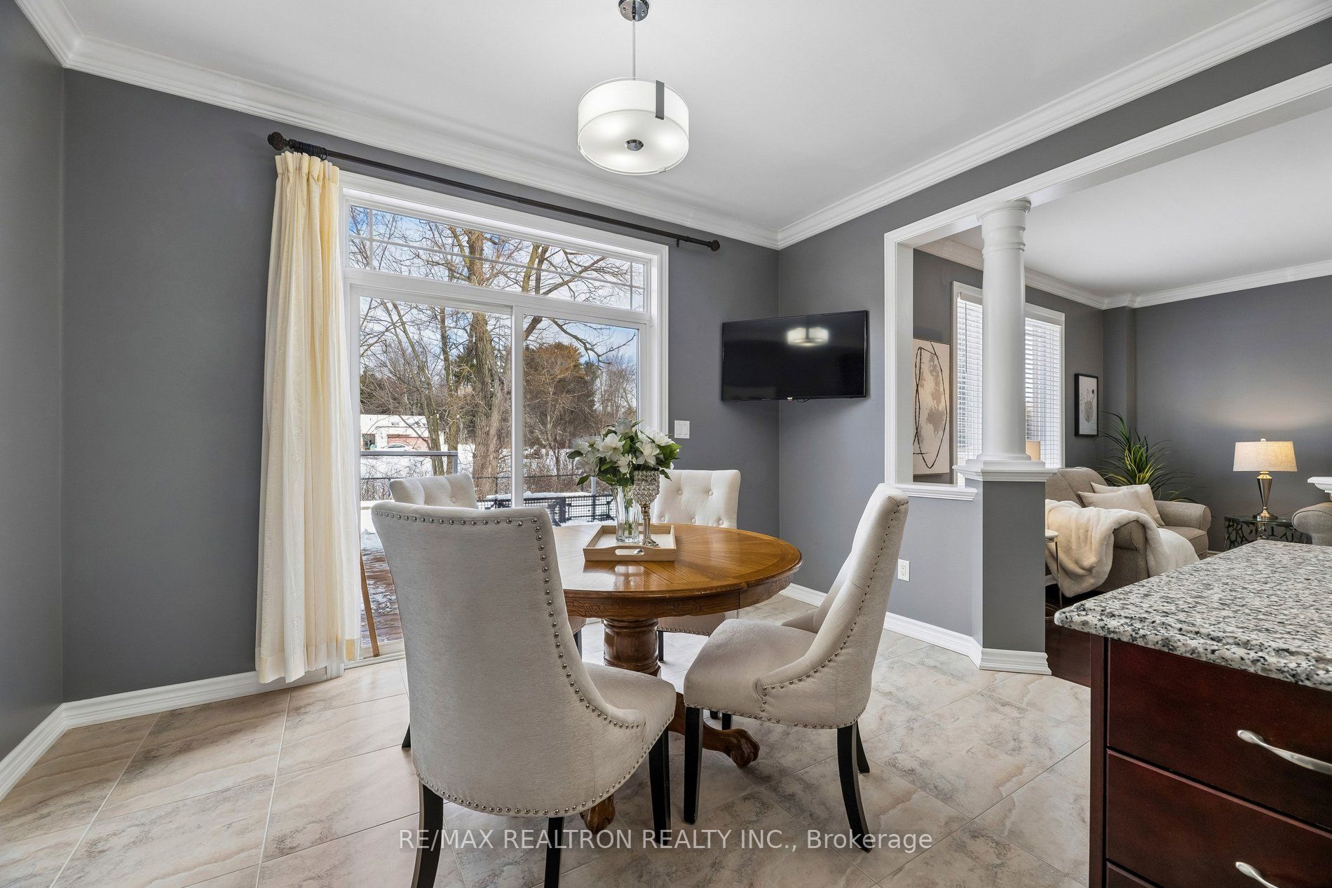 12 Promenade Drive Property Photo 8