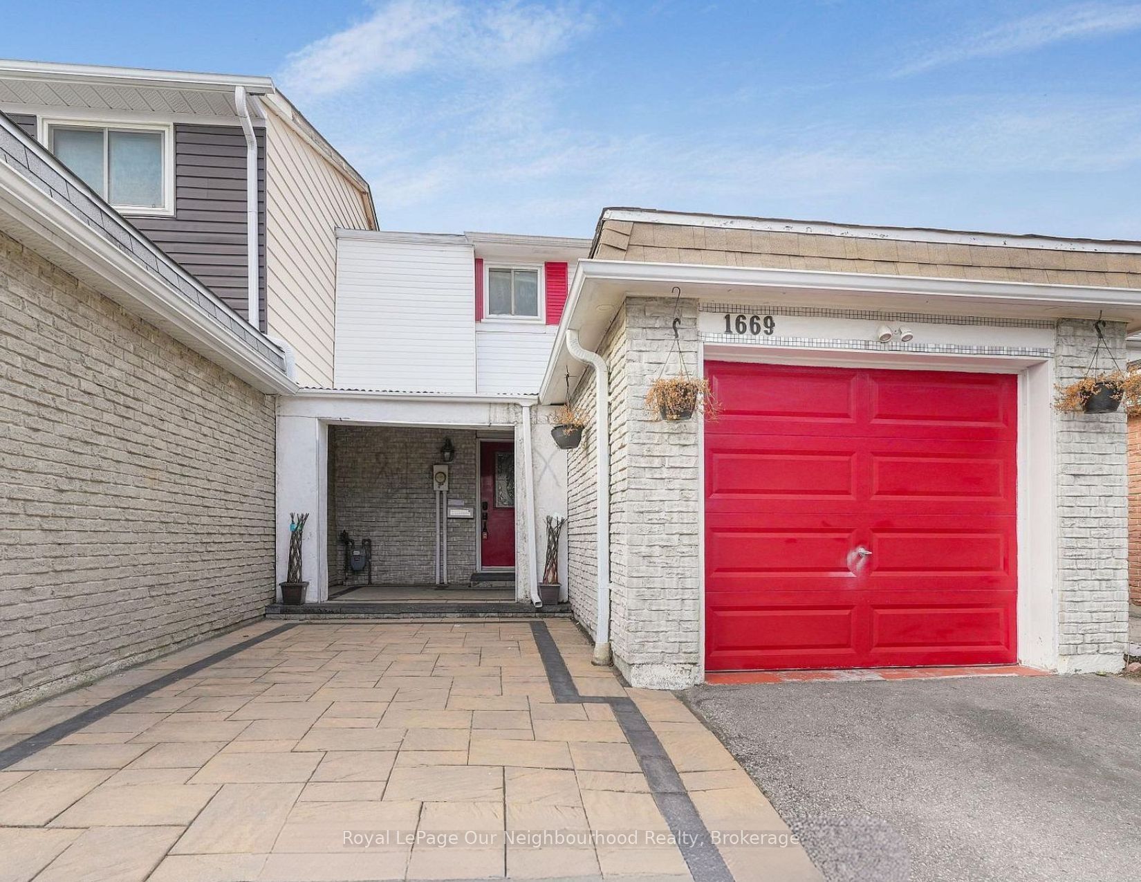 1669 Alwin Circle Property Photo 1