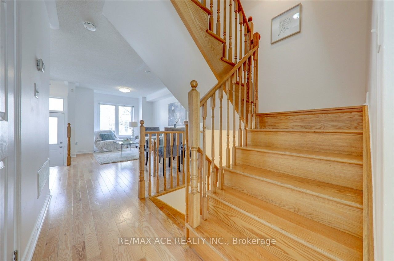 43 Kawneer Terrace Property Photo 11