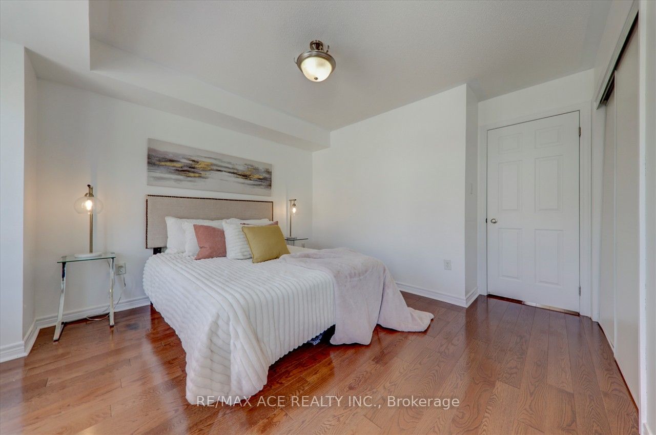 43 Kawneer Terrace Property Photo 21