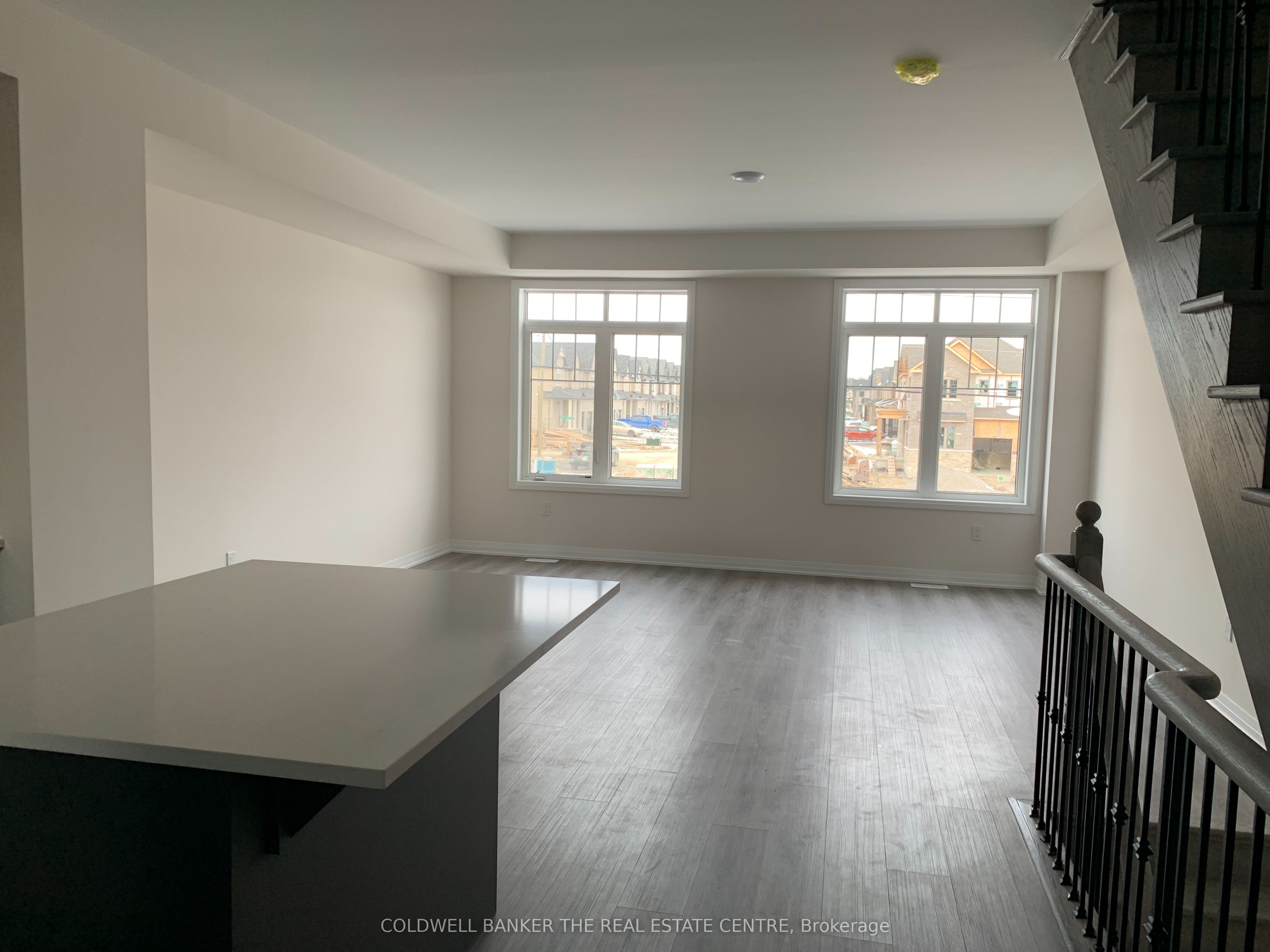 94 Ambereen Place Property Photo 6