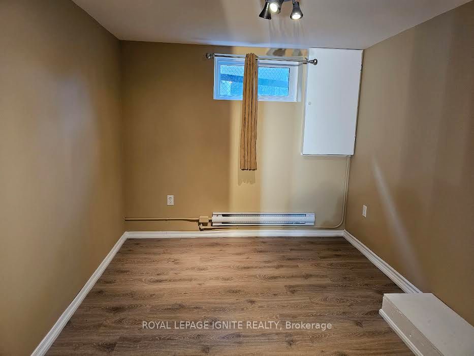 8 Mid Pines Road Bsmt Property Photo 1