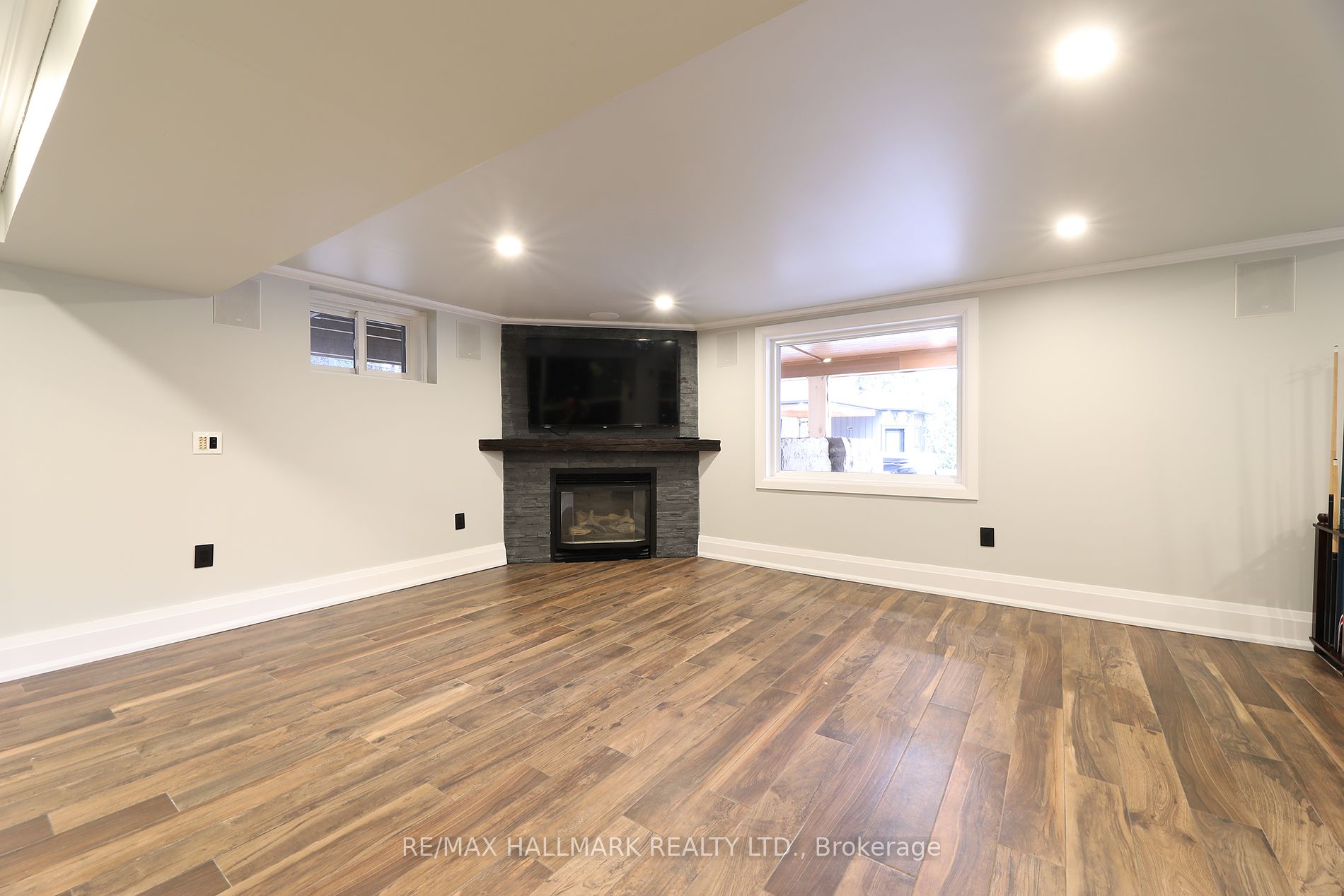 88 Colonel Danforth Trail Property Photo 36