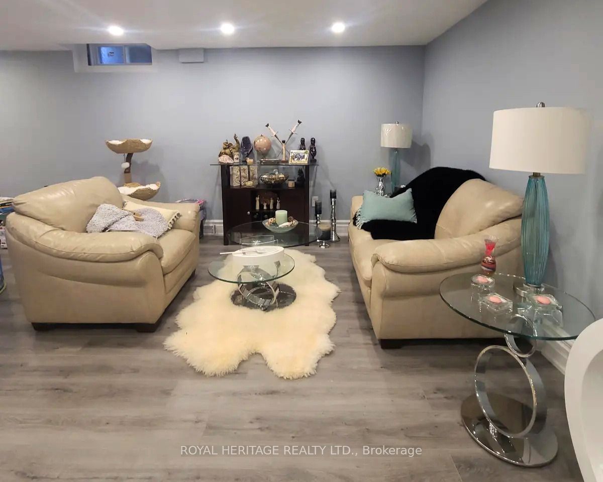 1221 Fieldstone Circle Property Photo 28