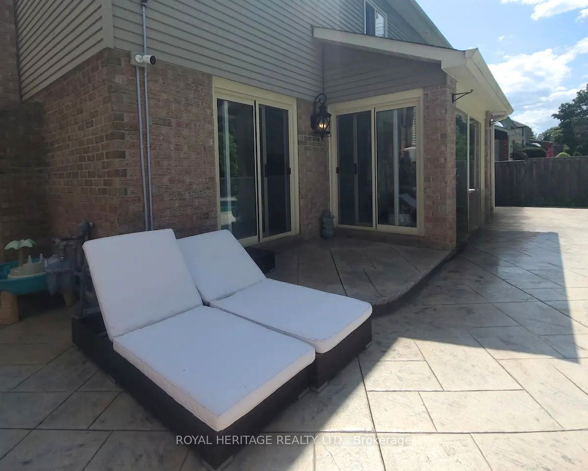 1221 Fieldstone Circle Property Photo 34