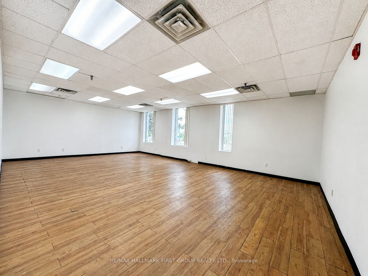 126 Commercial Avenue Property Photo 11