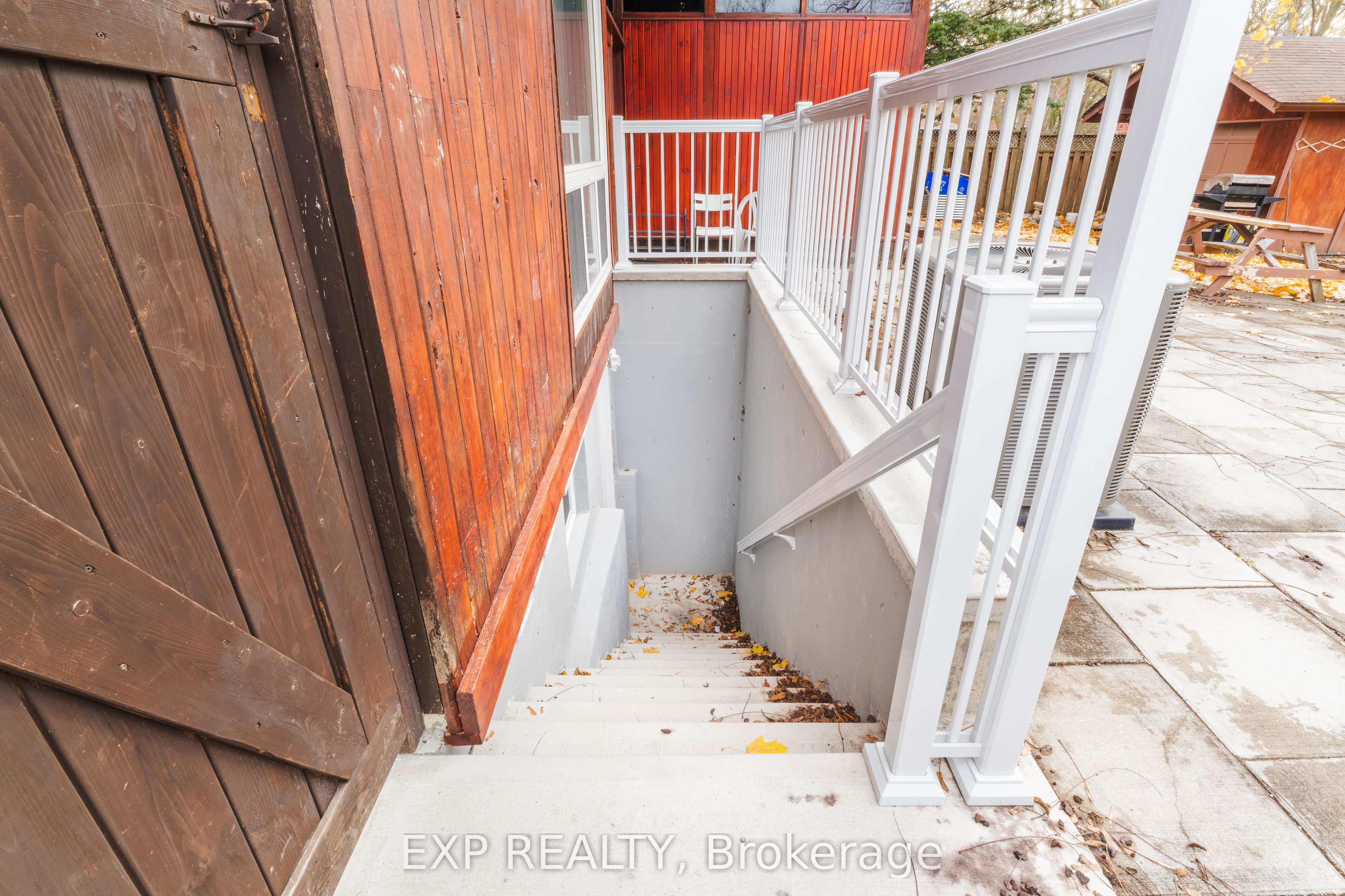 34 Rodda Boulevard Property Photo 2