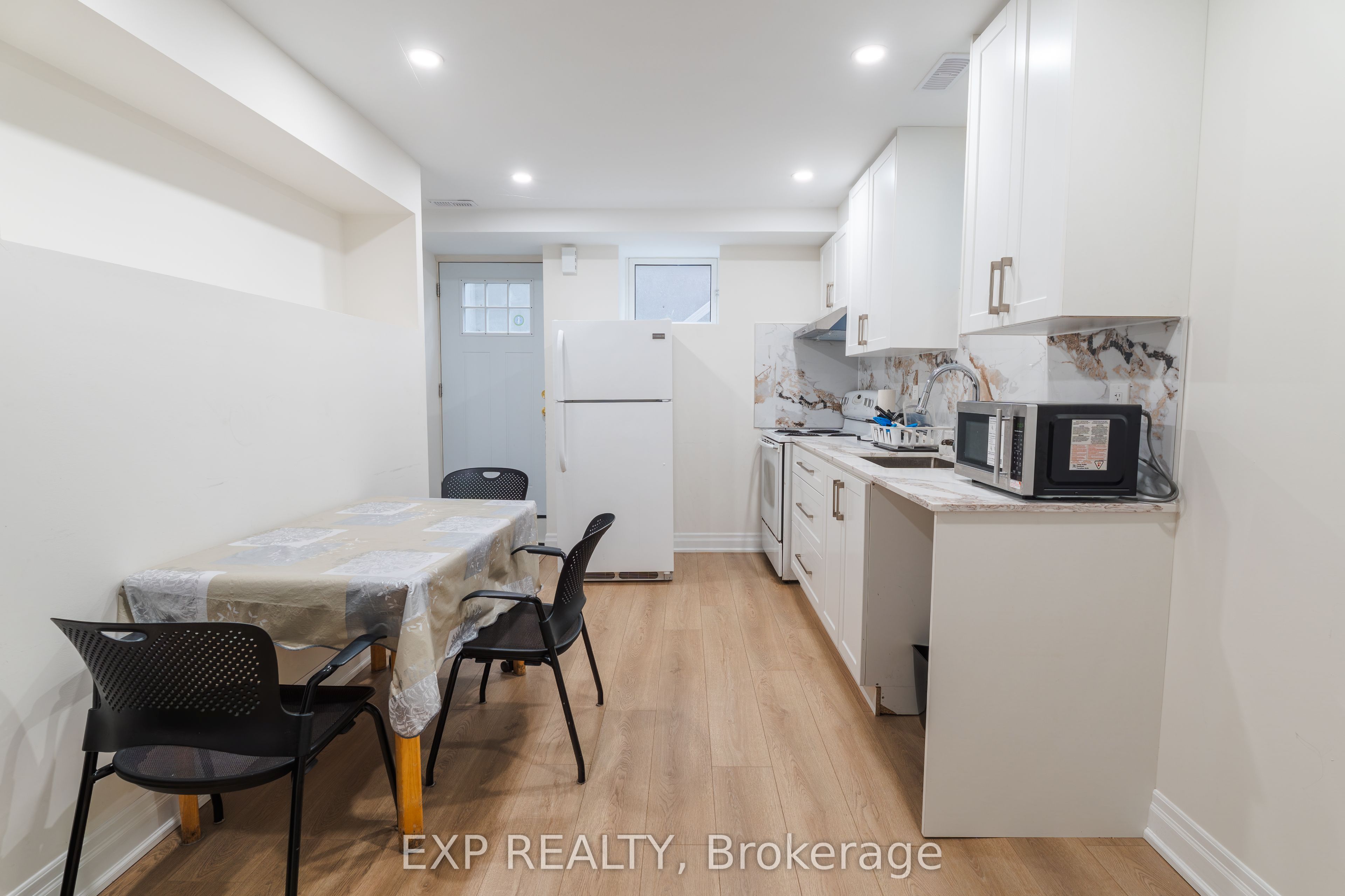 34 Rodda Boulevard Property Photo 4