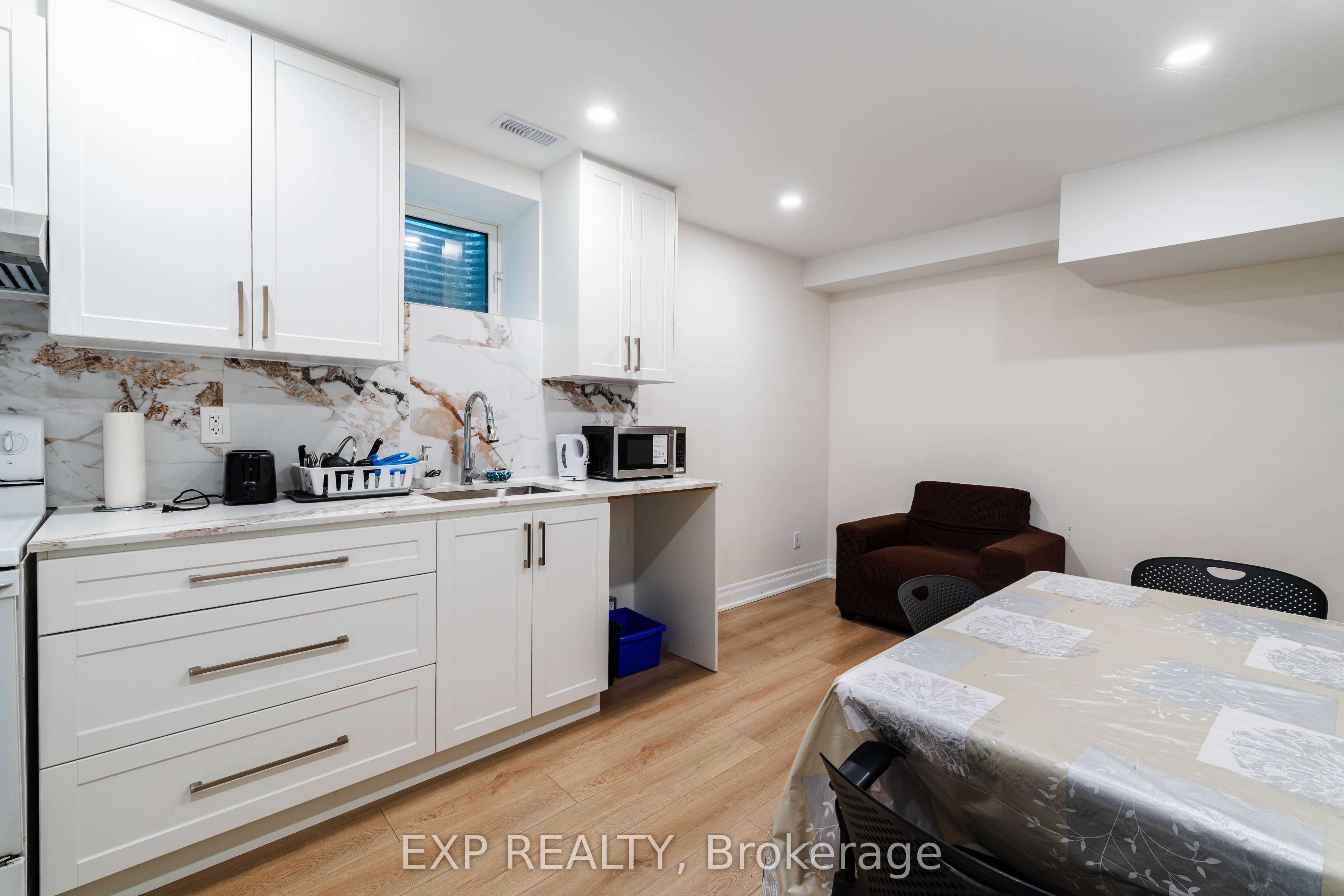 34 Rodda Boulevard Property Photo 5