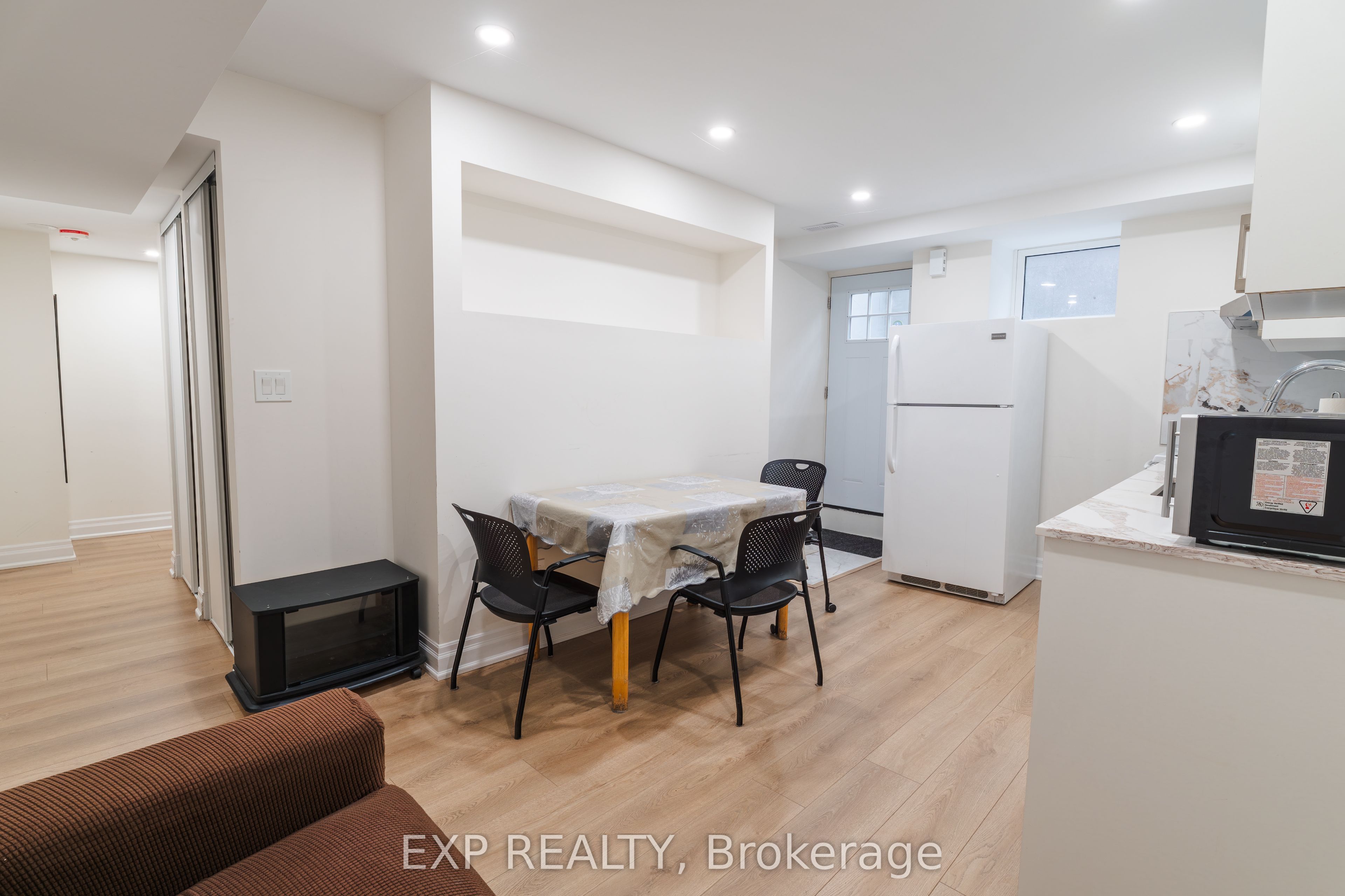 34 Rodda Boulevard Property Photo 7
