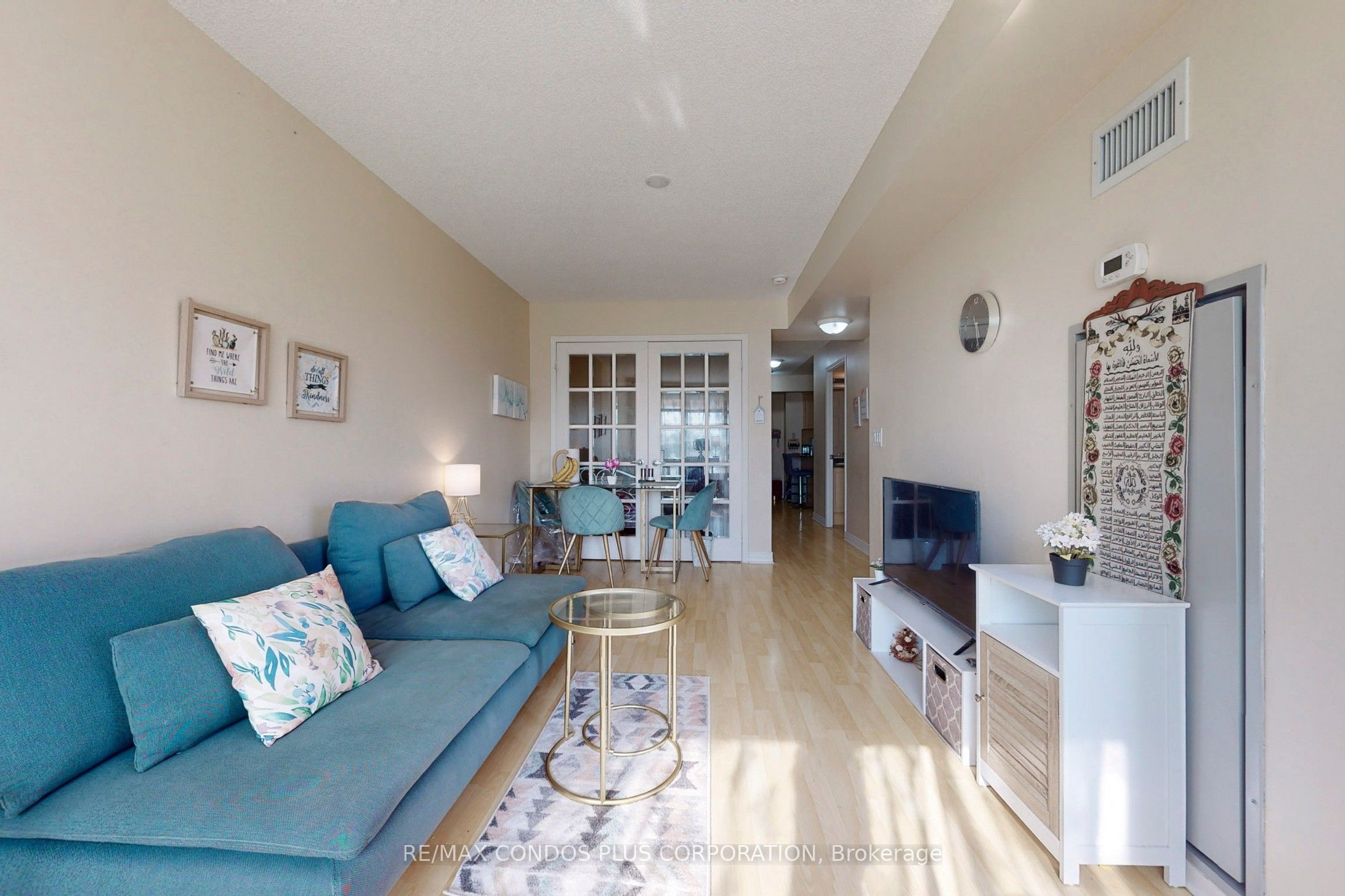 60 Fairfax Crescent 315 Property Photo 14