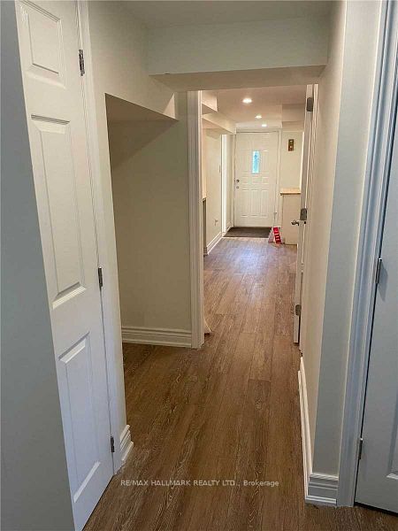 6 Margate Crescent Lower Property Photo 5