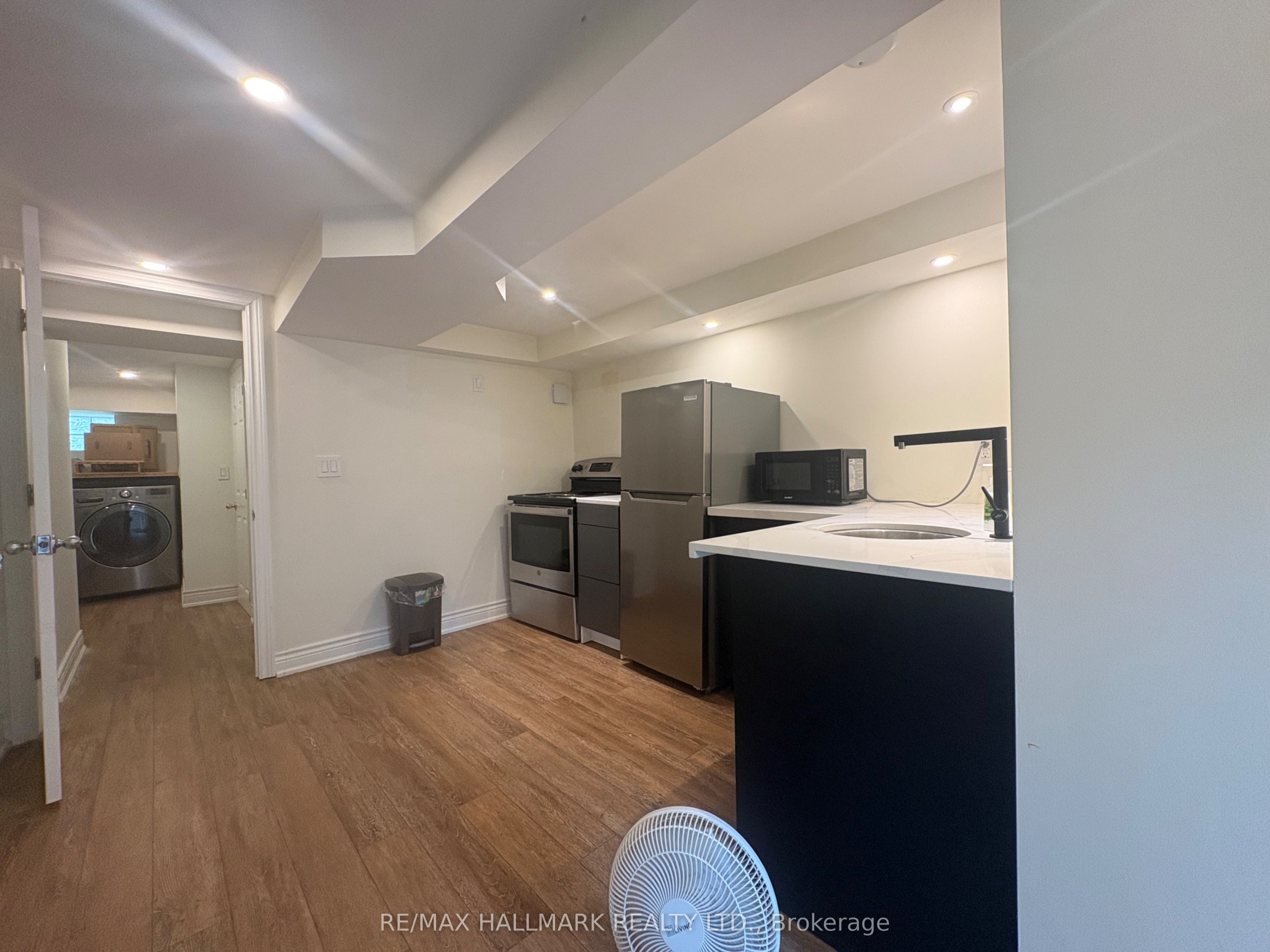 6 Margate Crescent Lower Property Photo 13