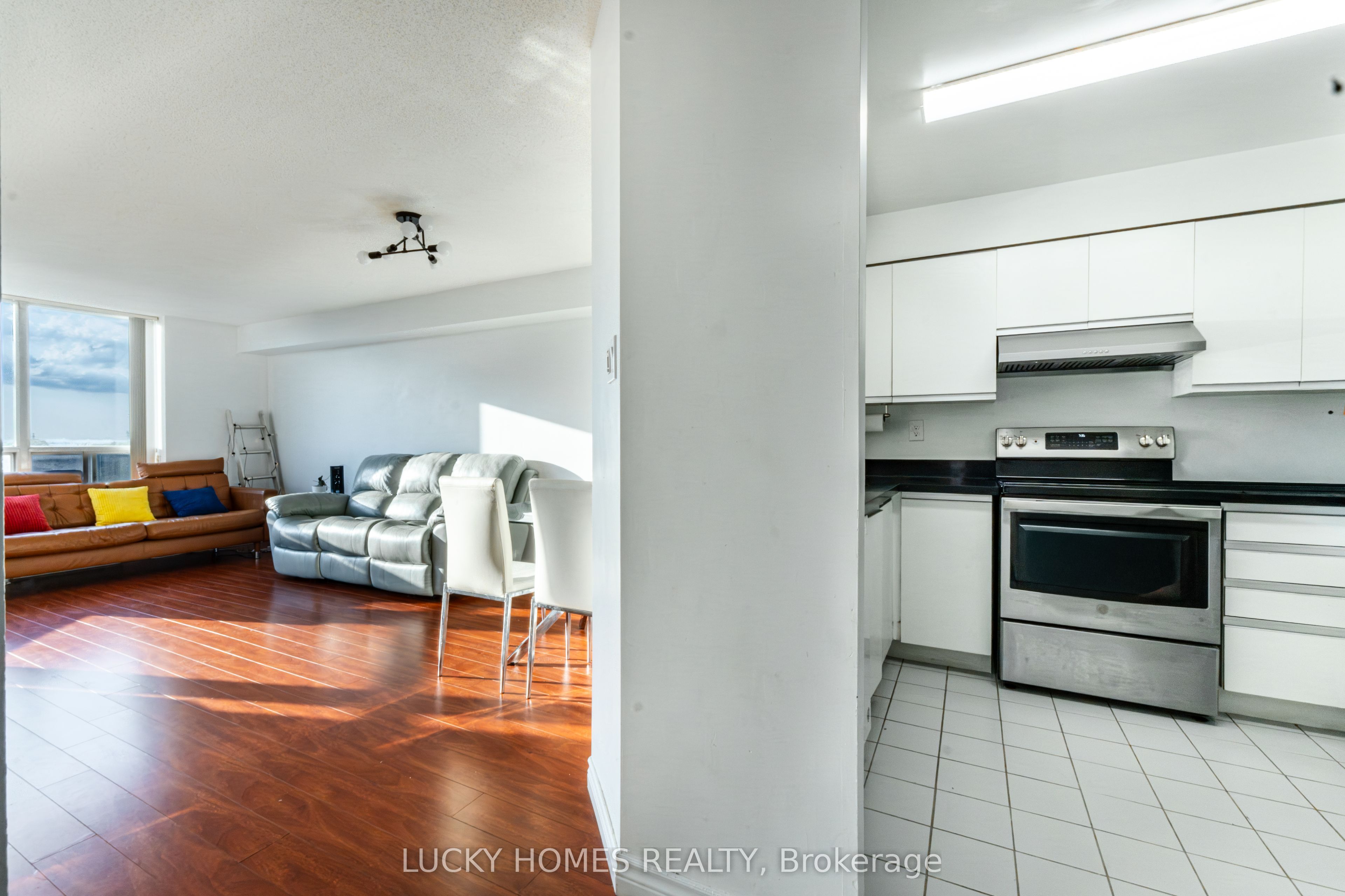 430 Mclevin Avenue Nw 915 Property Photo 1
