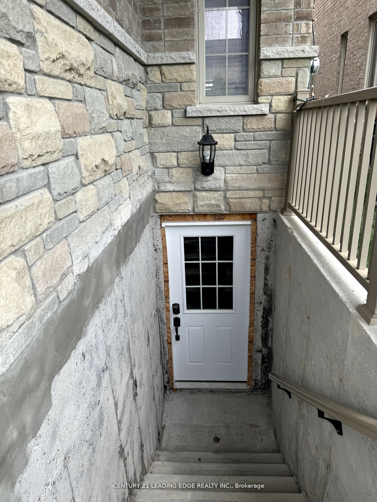 149 Hurst Drive Lower Property Photo 2