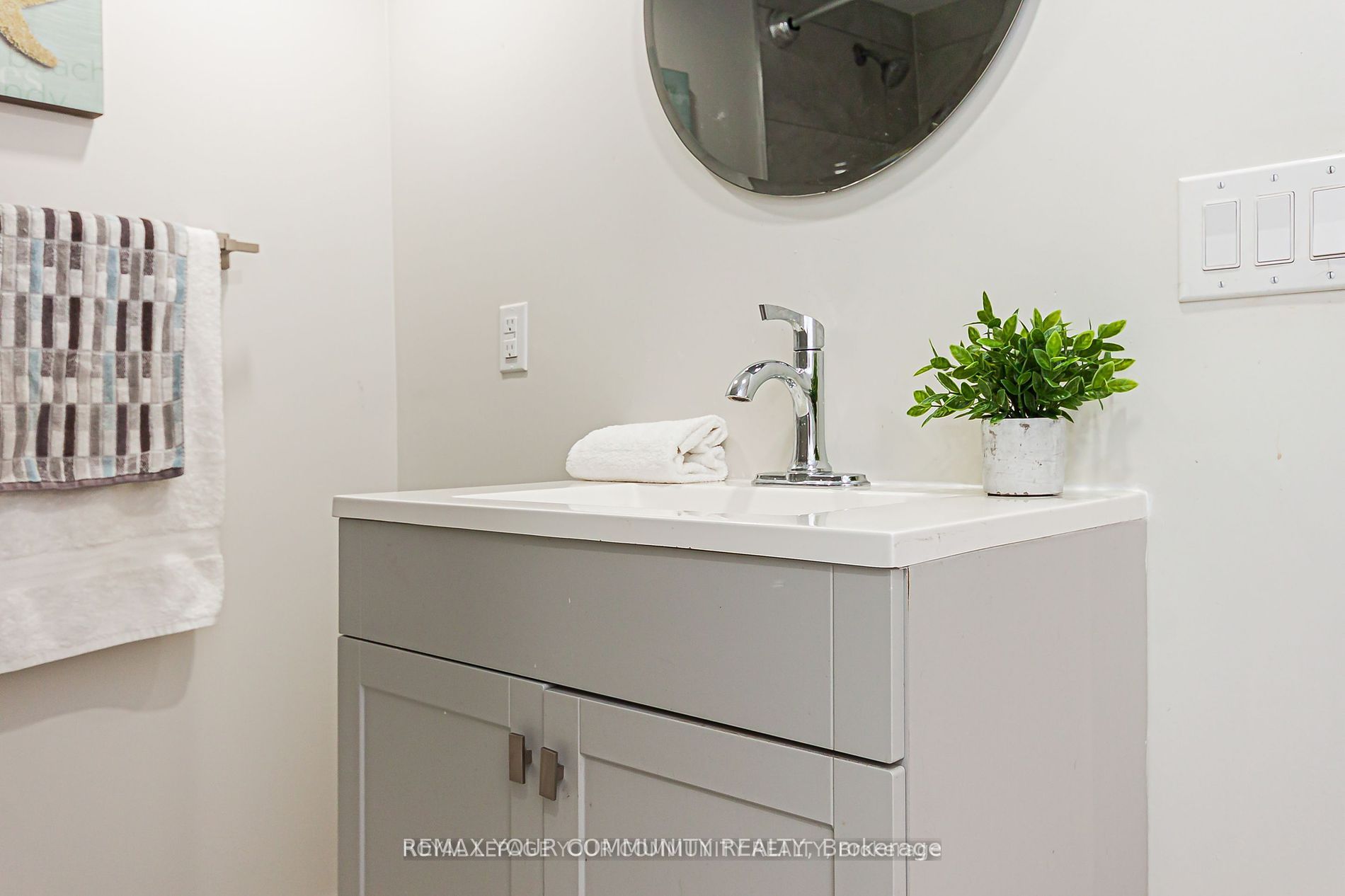 33 Durness Avenue Bsmt Property Photo 26