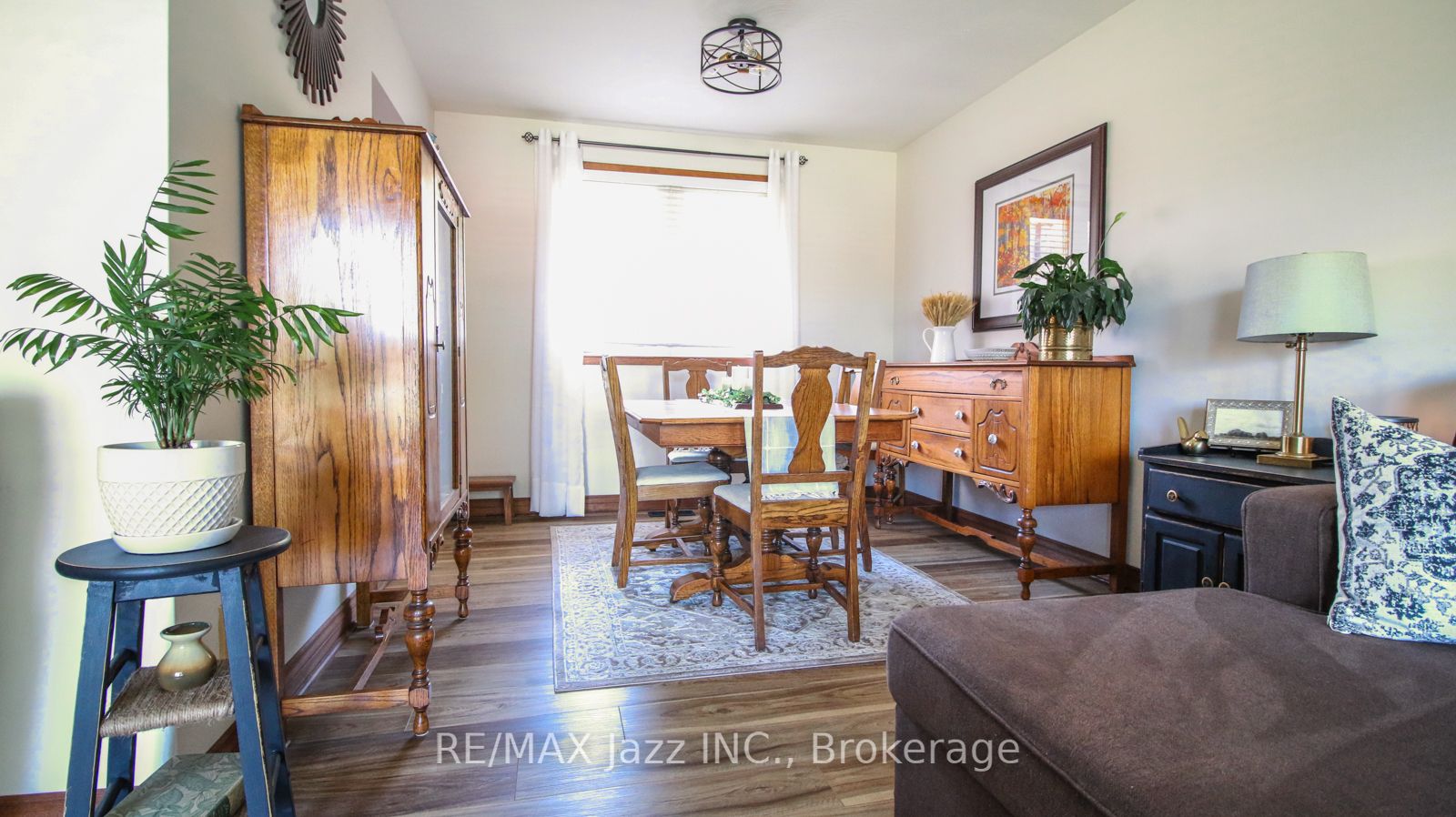 330 Nipigon Street Property Photo 6