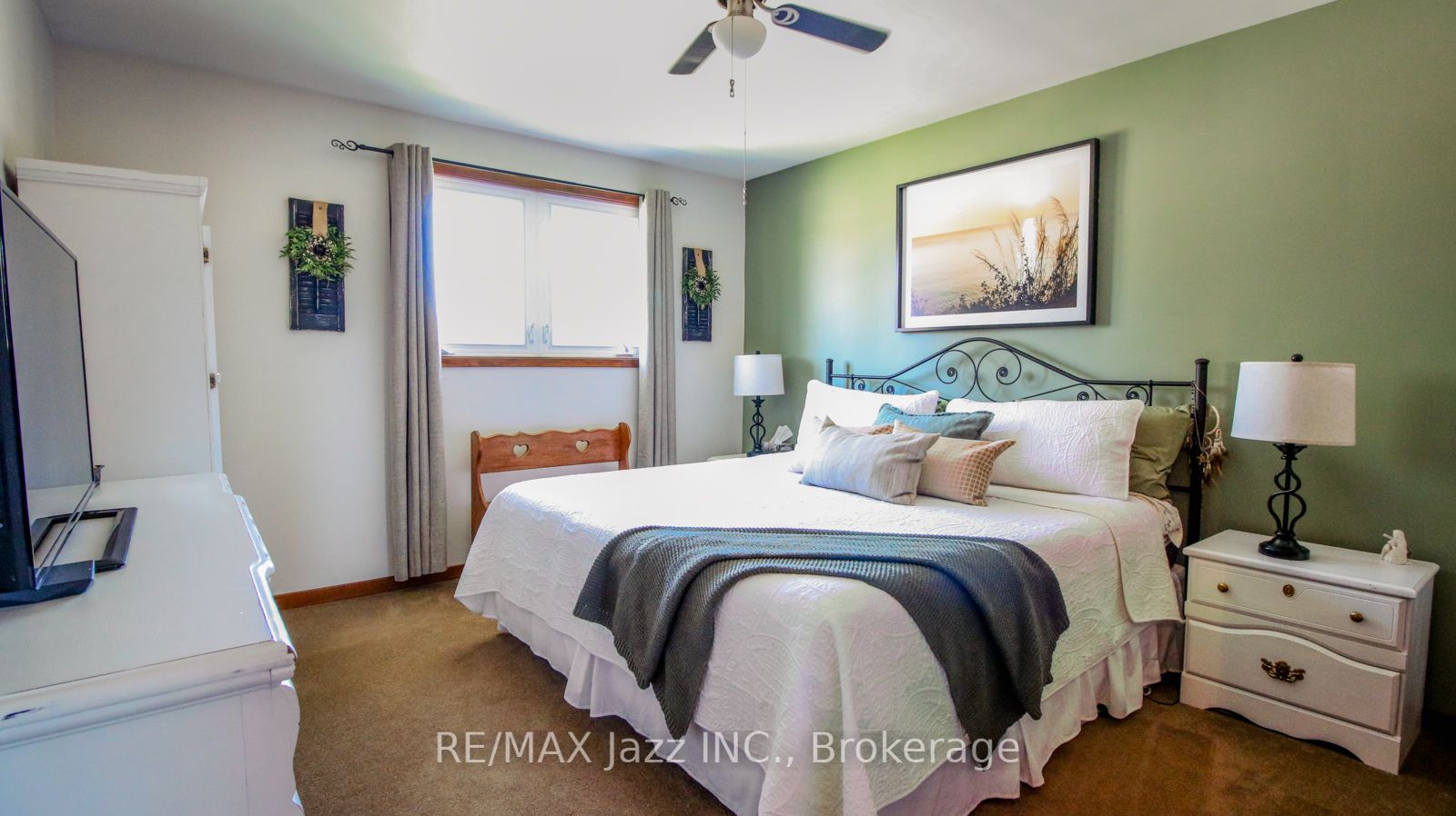 330 Nipigon Street Property Photo 10