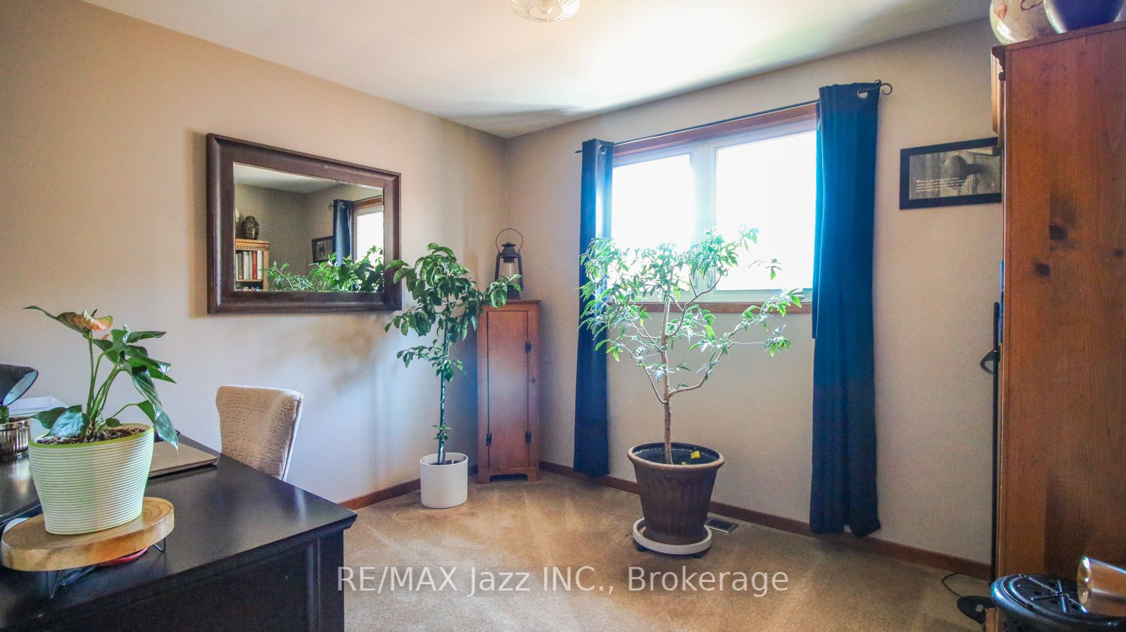 330 Nipigon Street Property Photo 14