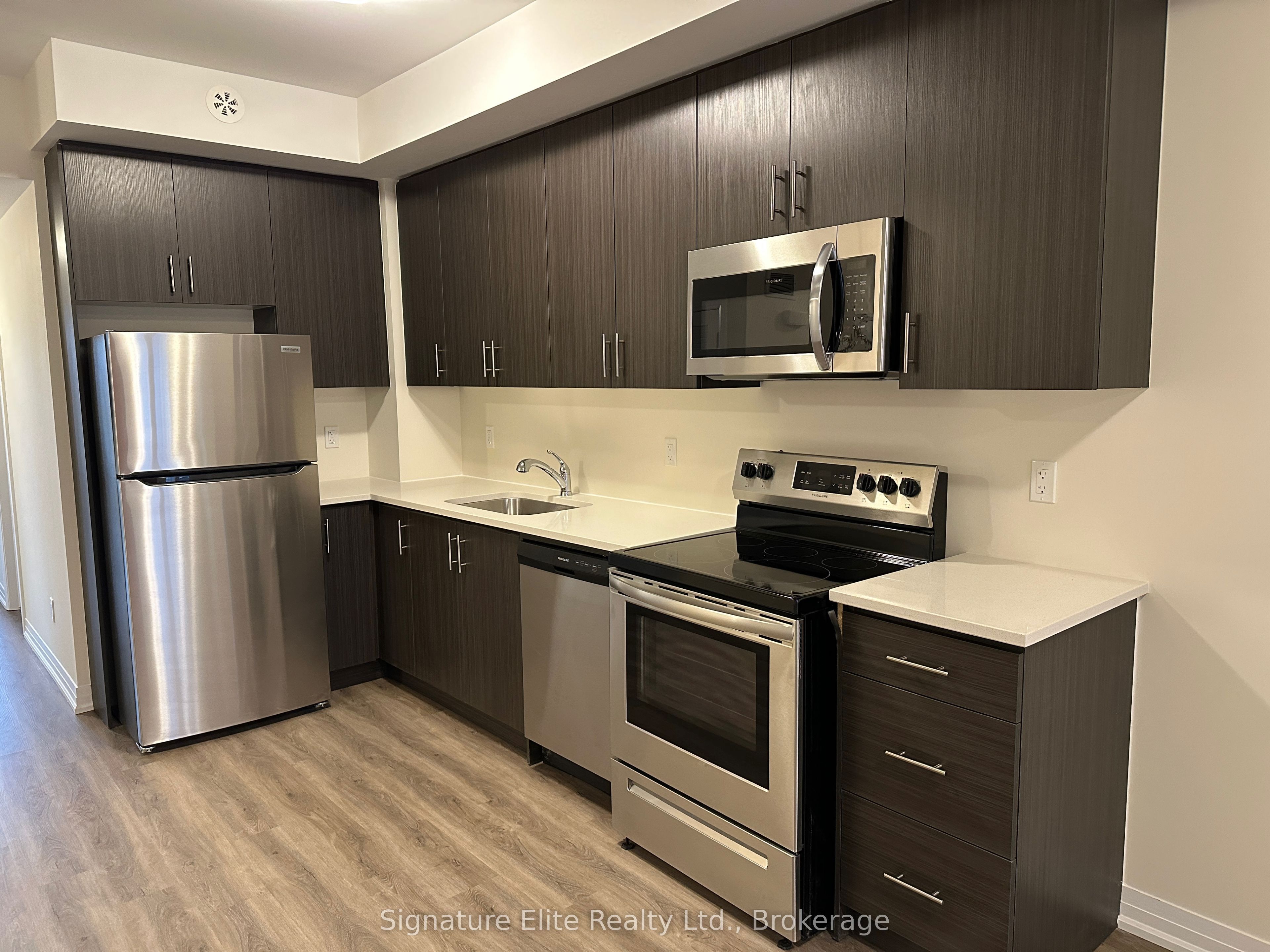 2635 William Jackson Drive 606 Property Photo 4