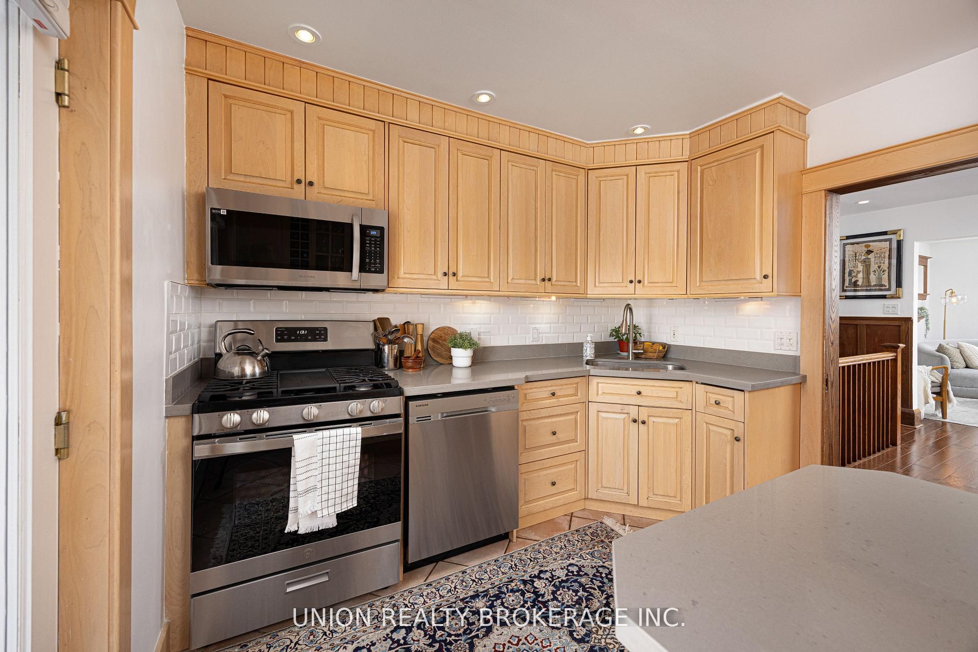 154 Blantyre Avenue Property Photo 15