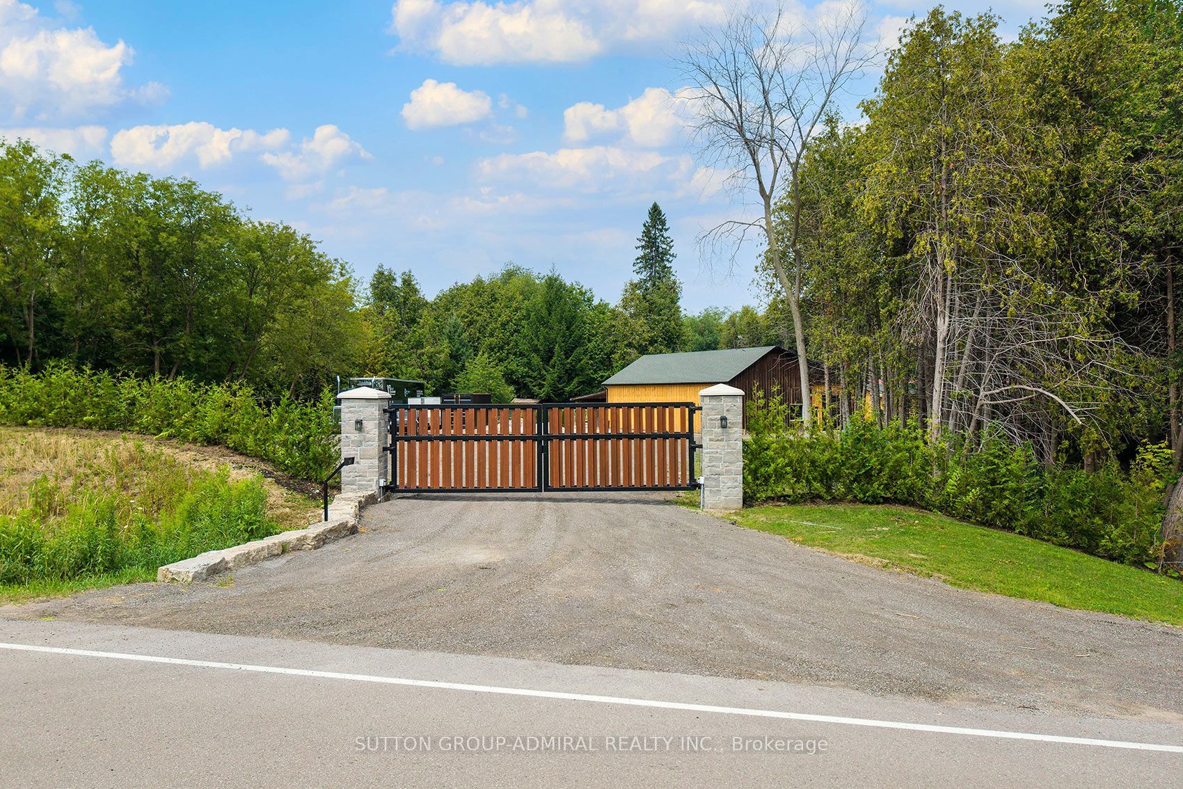 2460 Concession 8 Road Property Photo 6