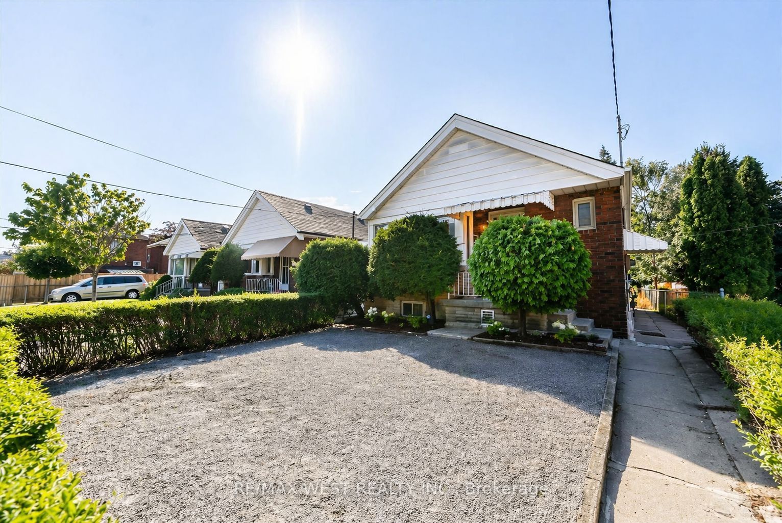 5 Dieppe Road S Property Photo 3