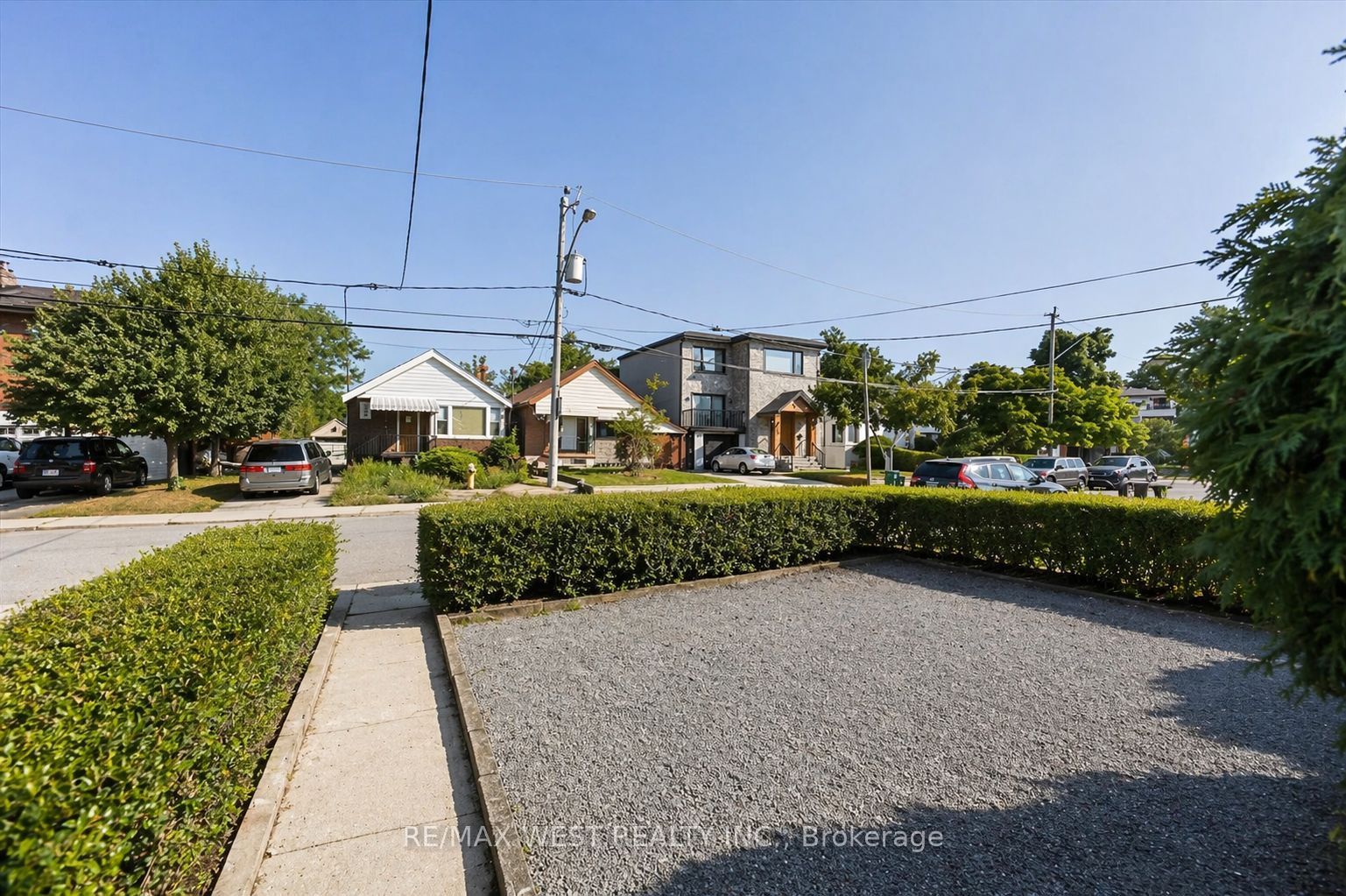 5 Dieppe Road S Property Photo 4