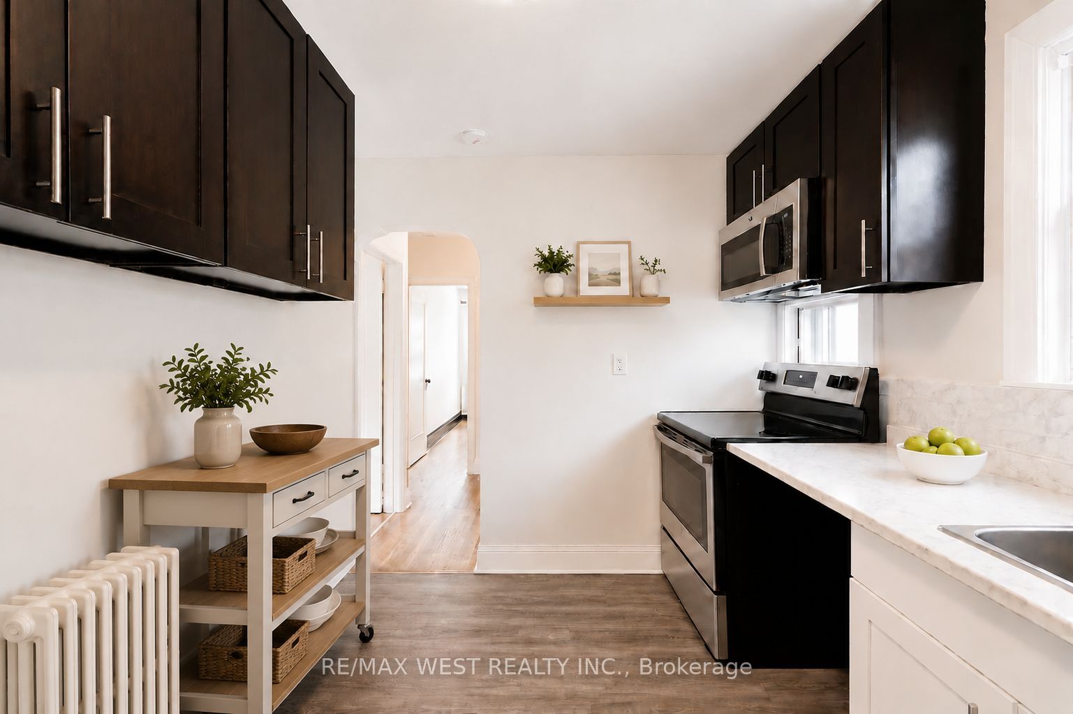 5 Dieppe Road S Property Photo 11