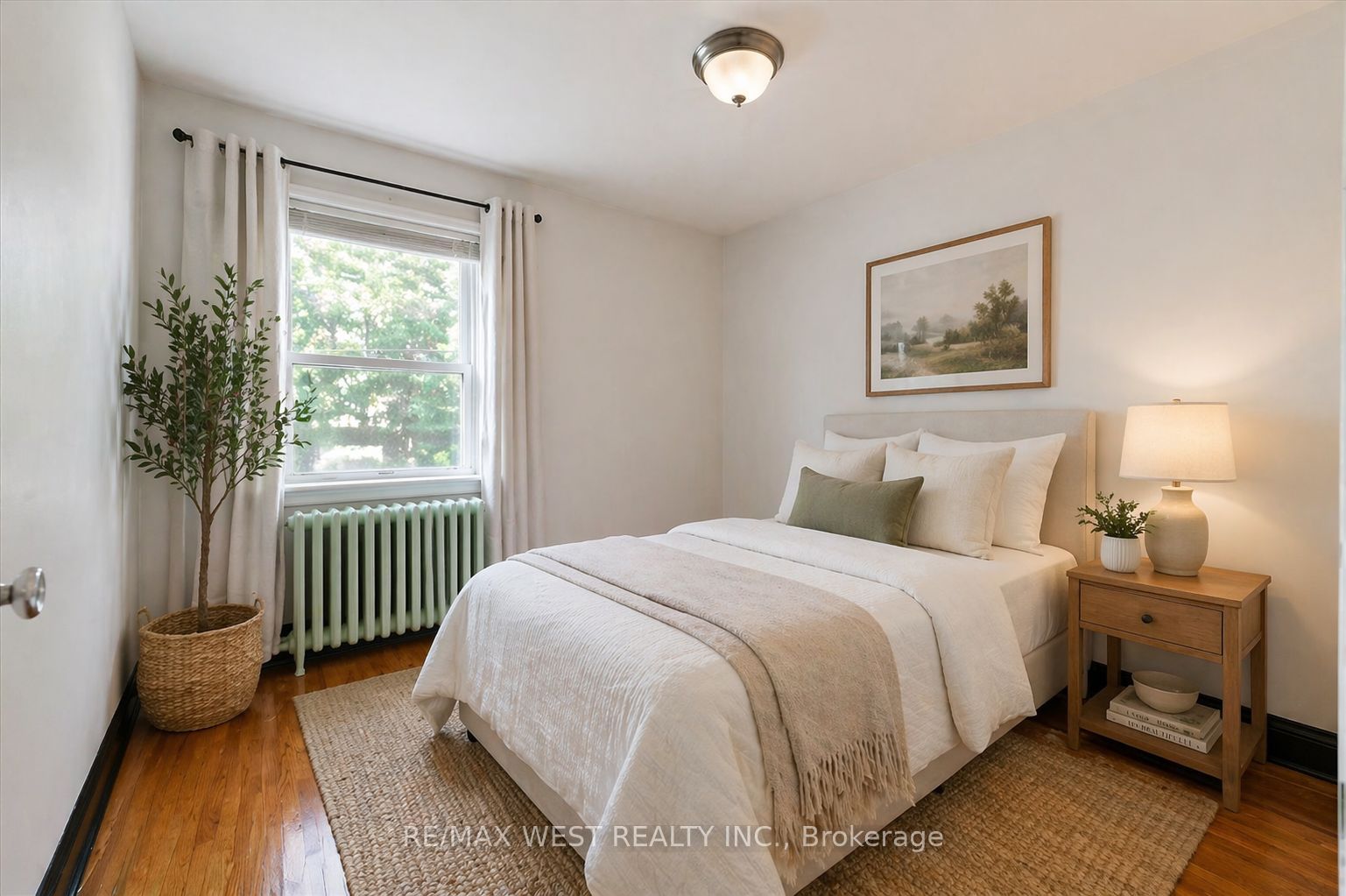 5 Dieppe Road S Property Photo 15
