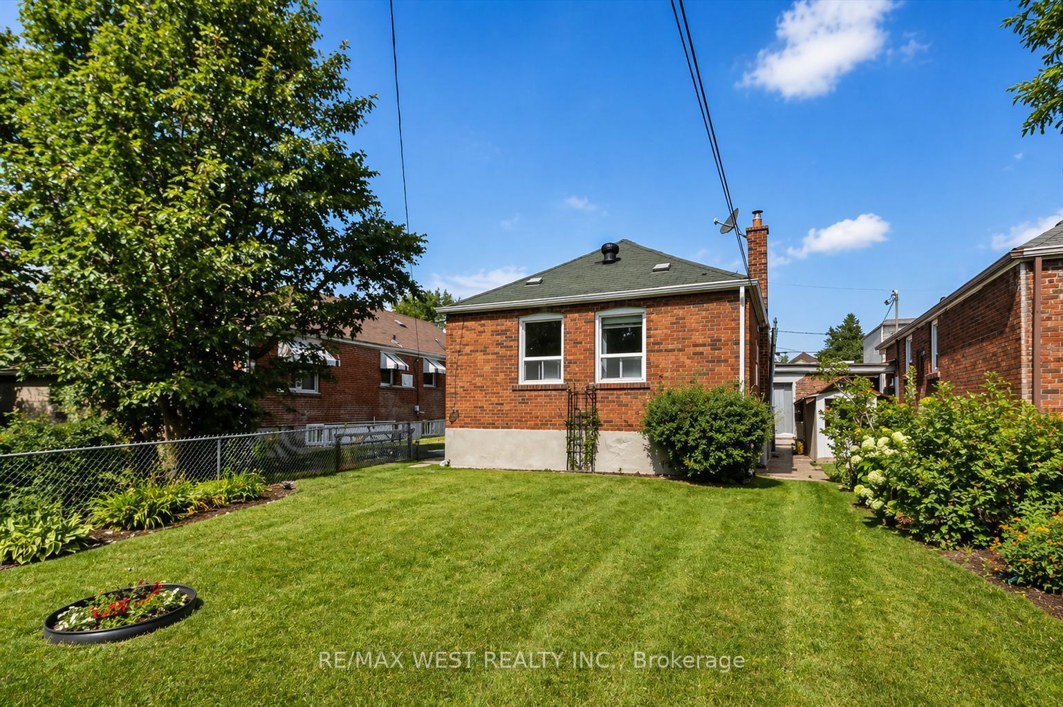 5 Dieppe Road S Property Photo 22