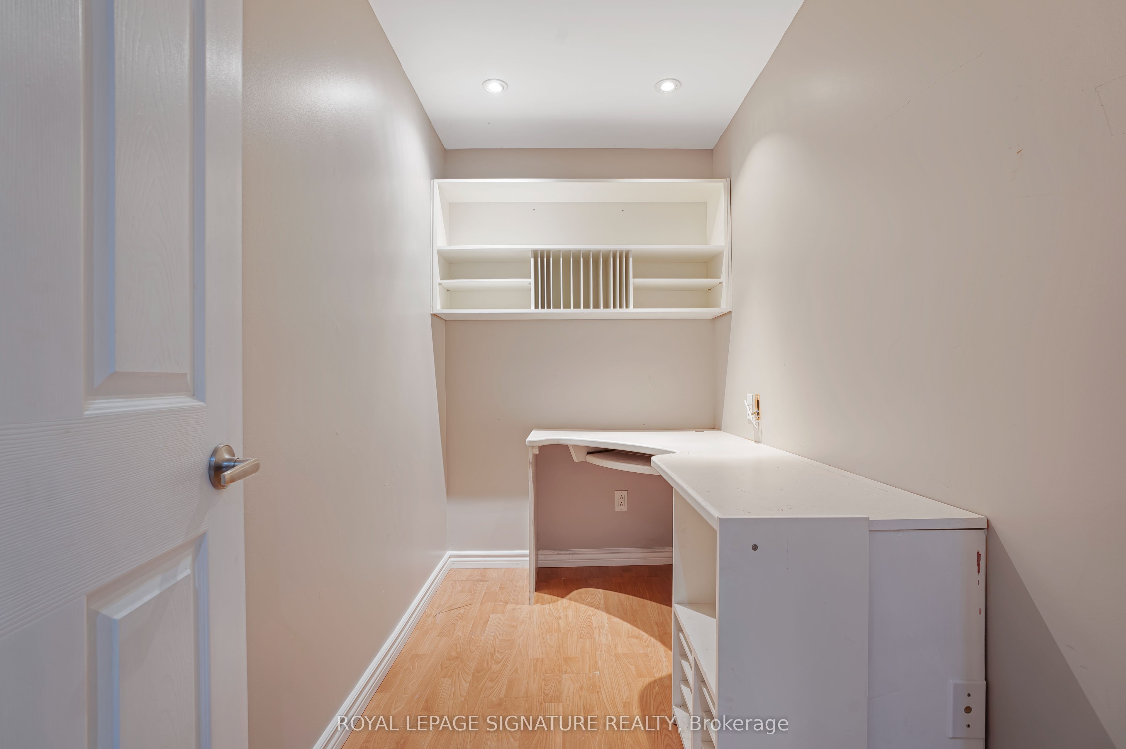 94 Niagara Drive Property Photo 24