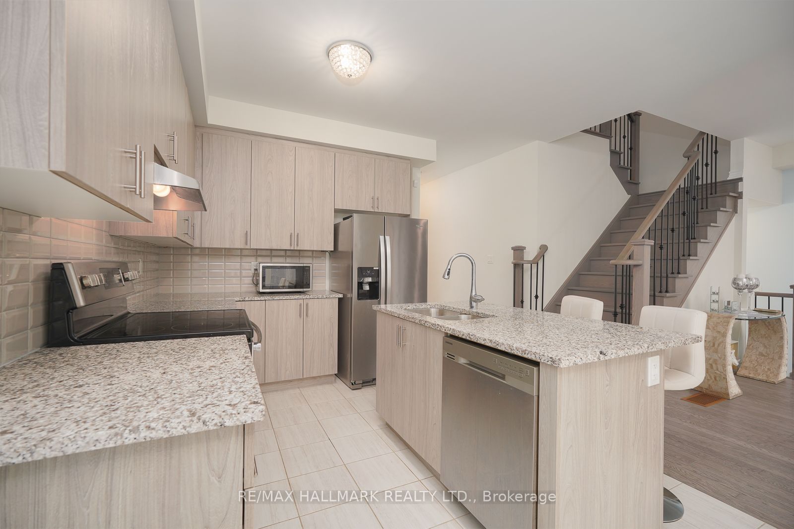 4 Hickling Lane Property Photo 18