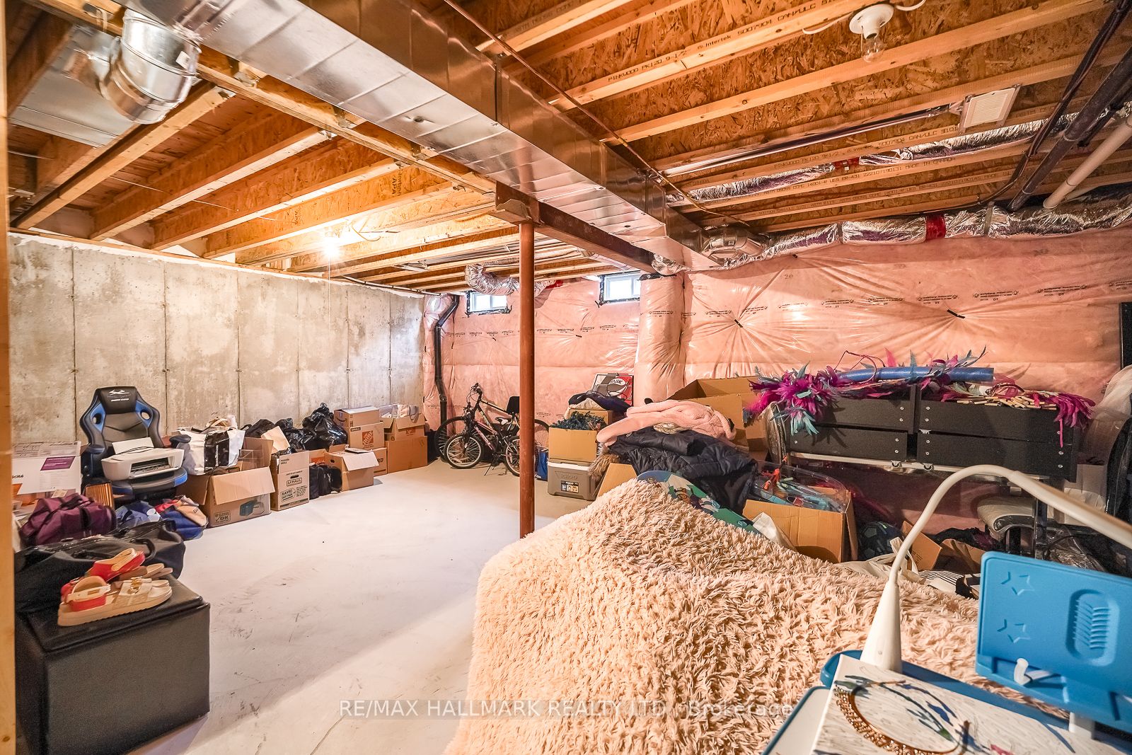 4 Hickling Lane Property Photo 38