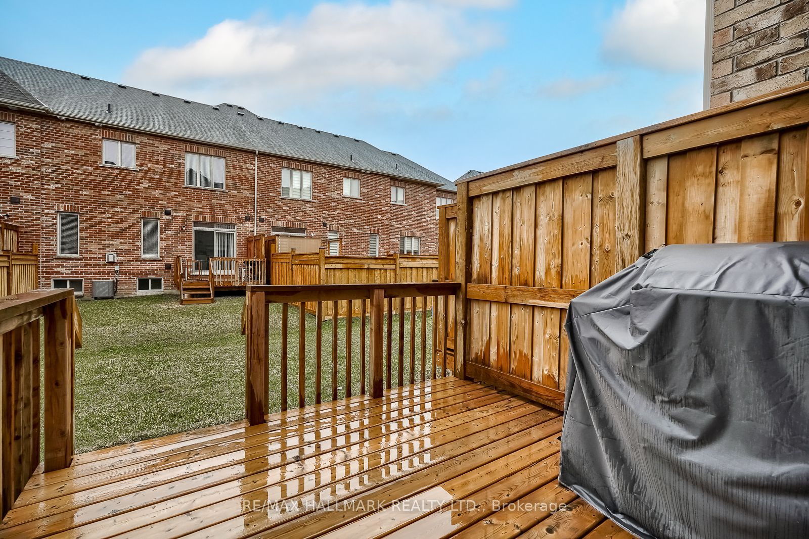 4 Hickling Lane Property Photo 39