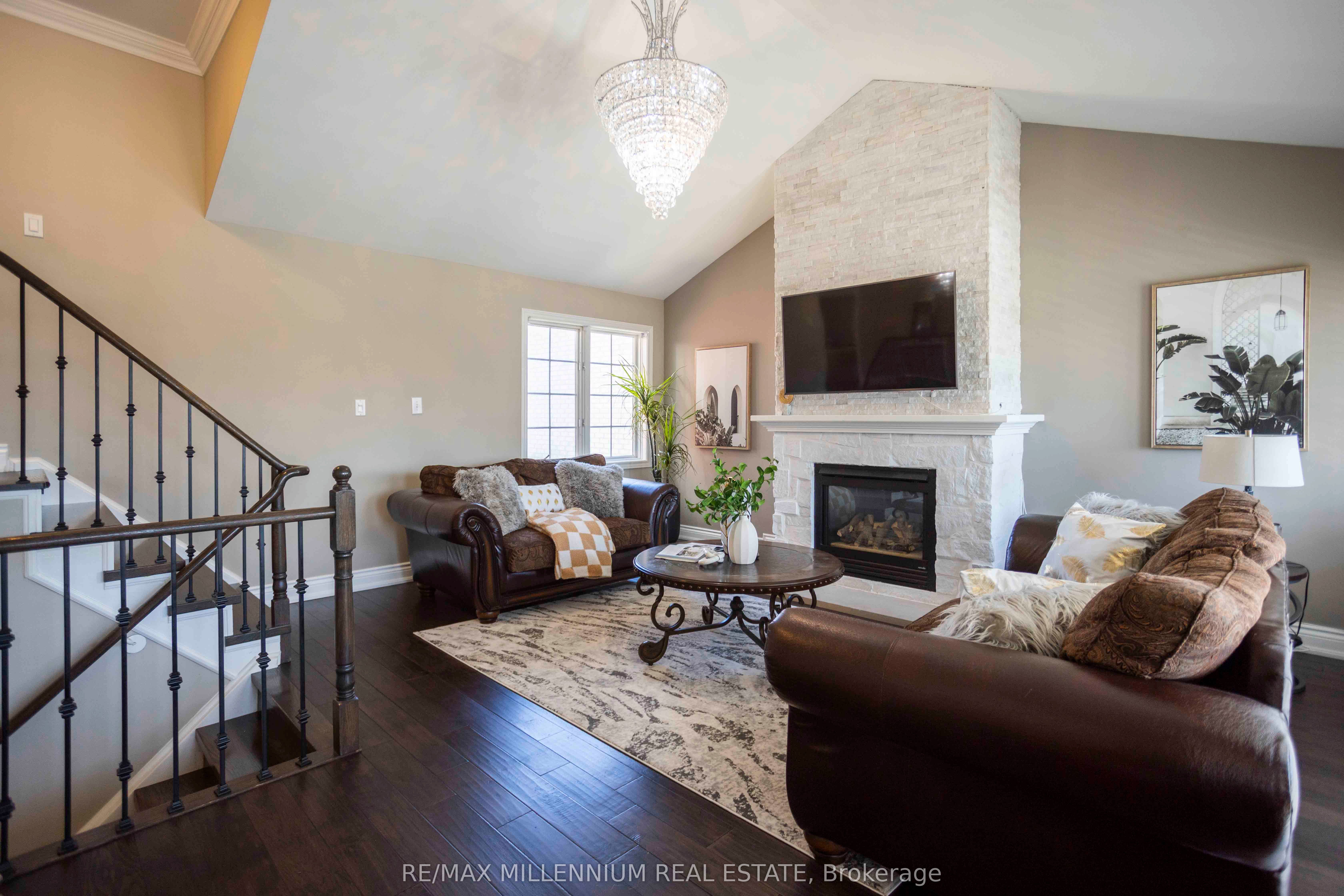 84 Bowles Drive Property Photo 2