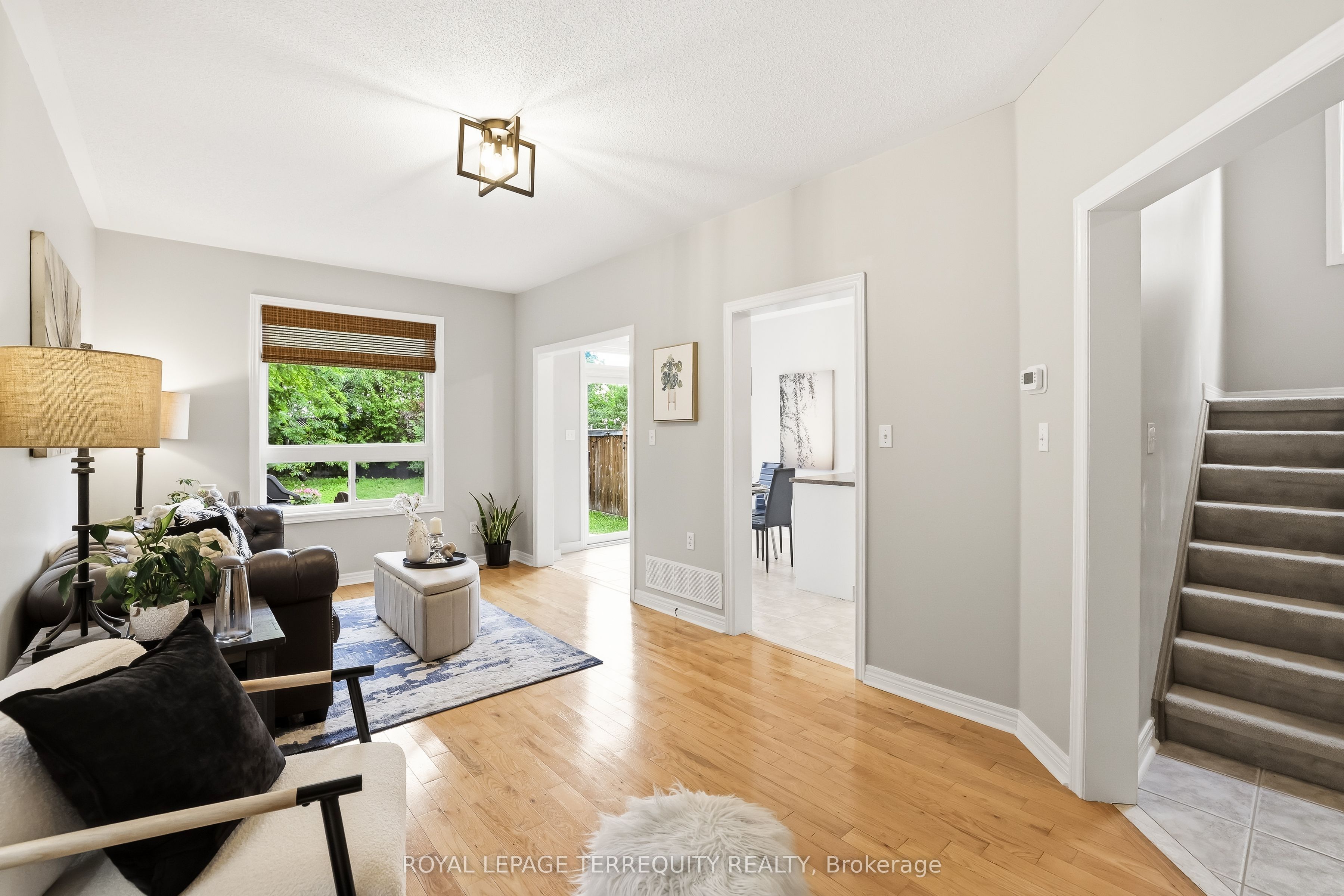 8 Sinden Drive Property Photo 11