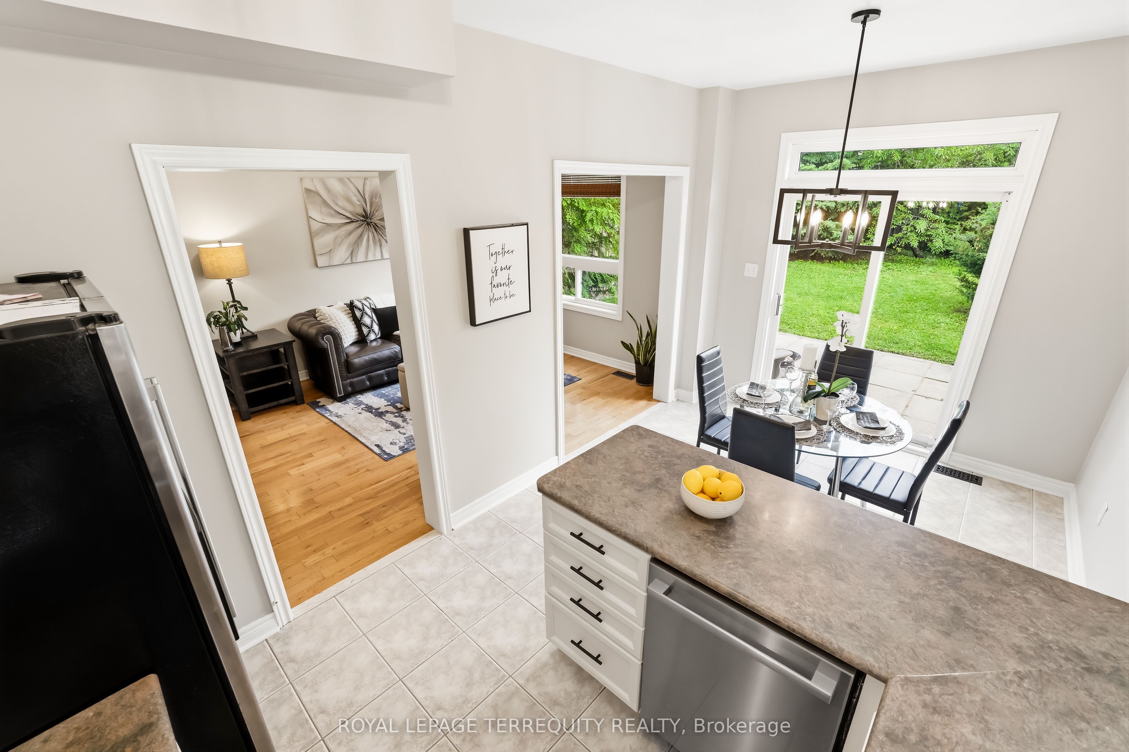 8 Sinden Drive Property Photo 15