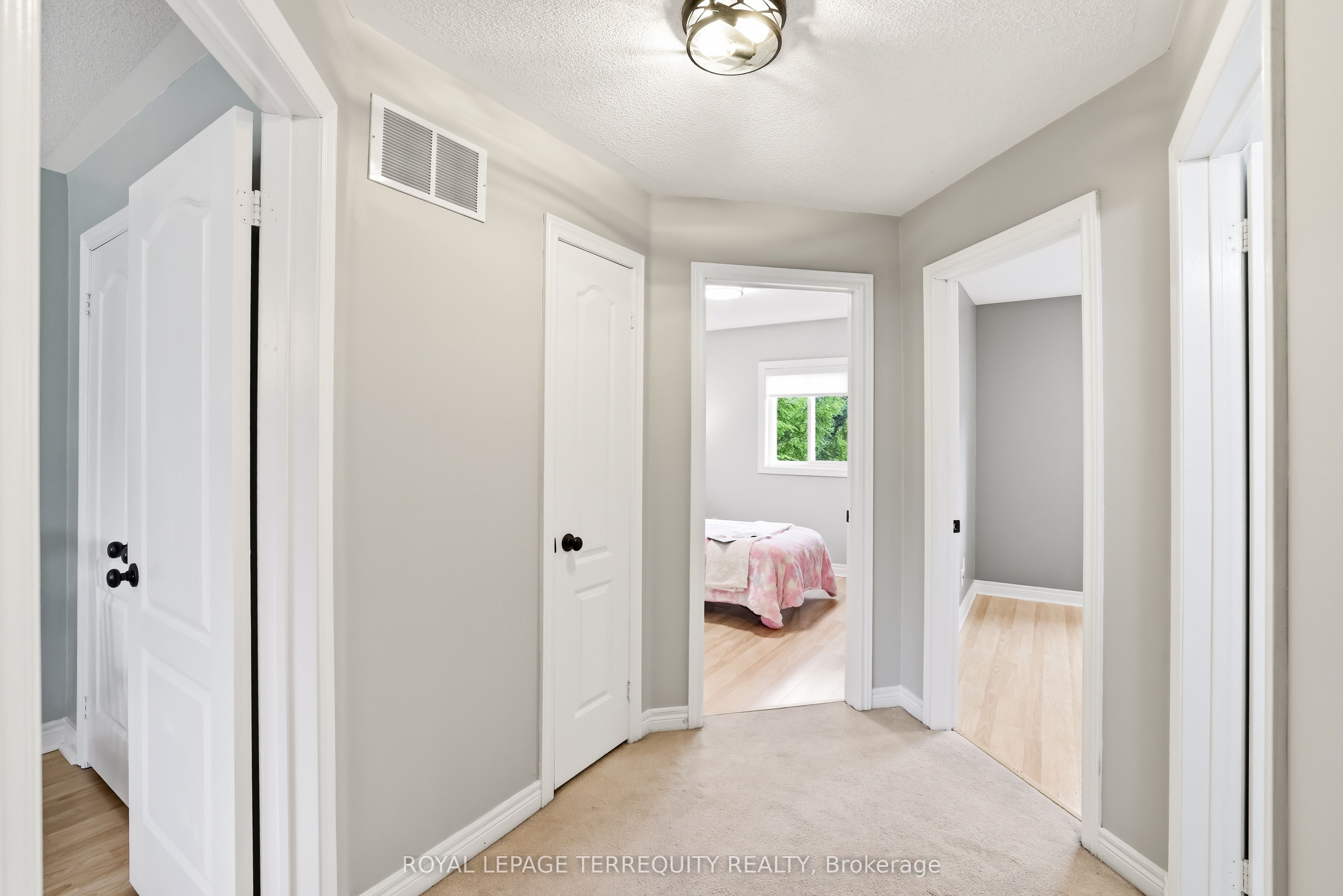 8 Sinden Drive Property Photo 25