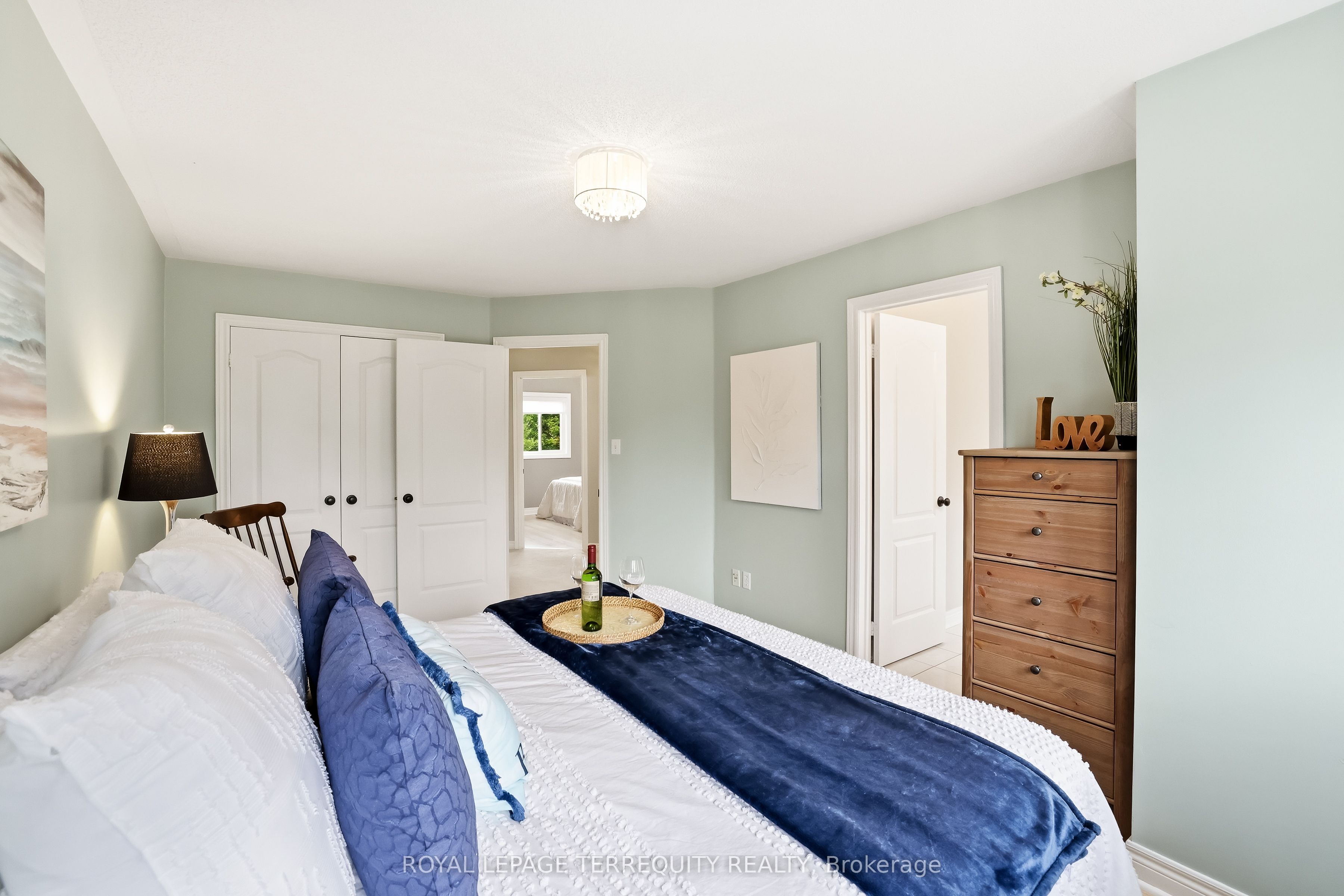 8 Sinden Drive Property Photo 27
