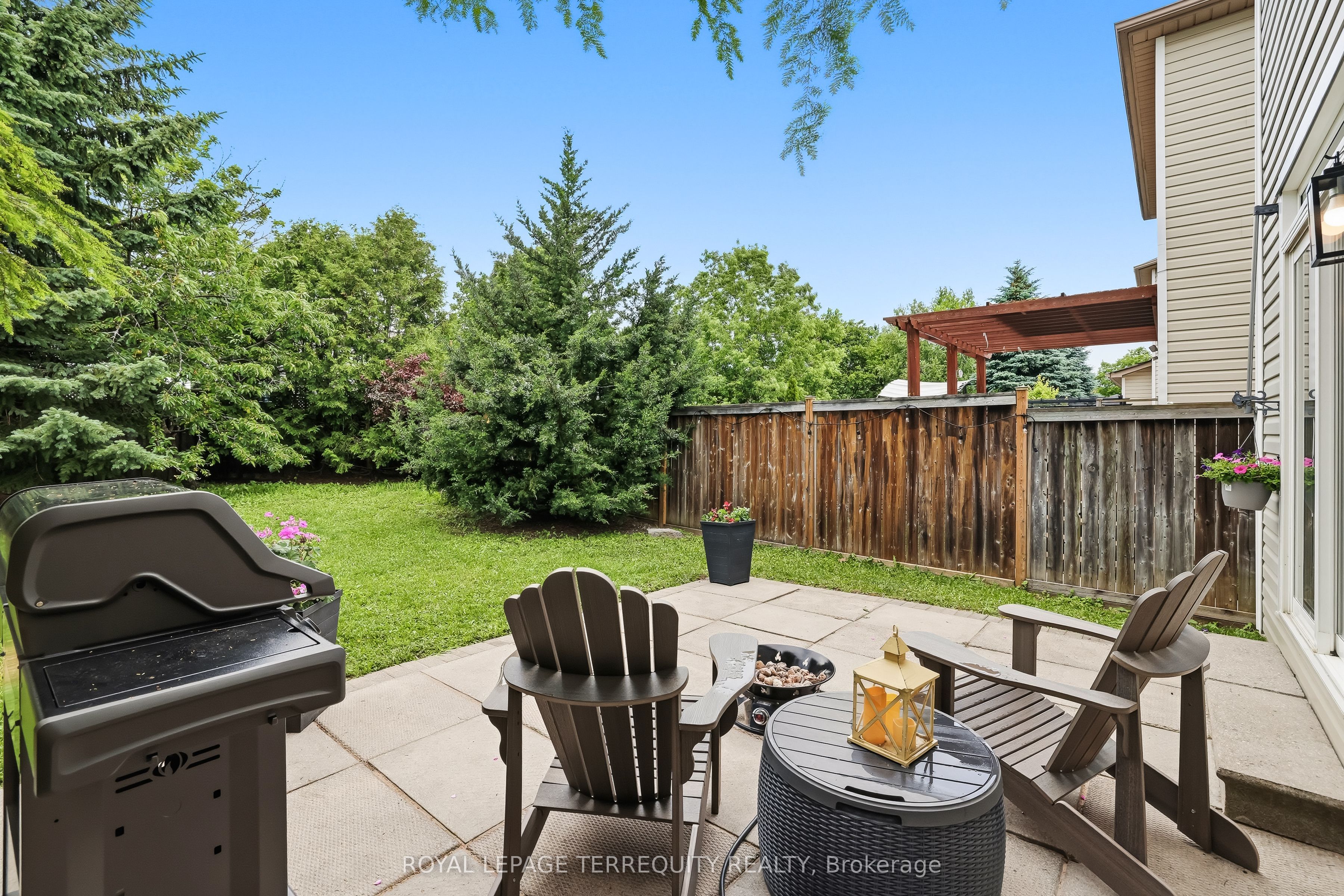 8 Sinden Drive Property Photo 43