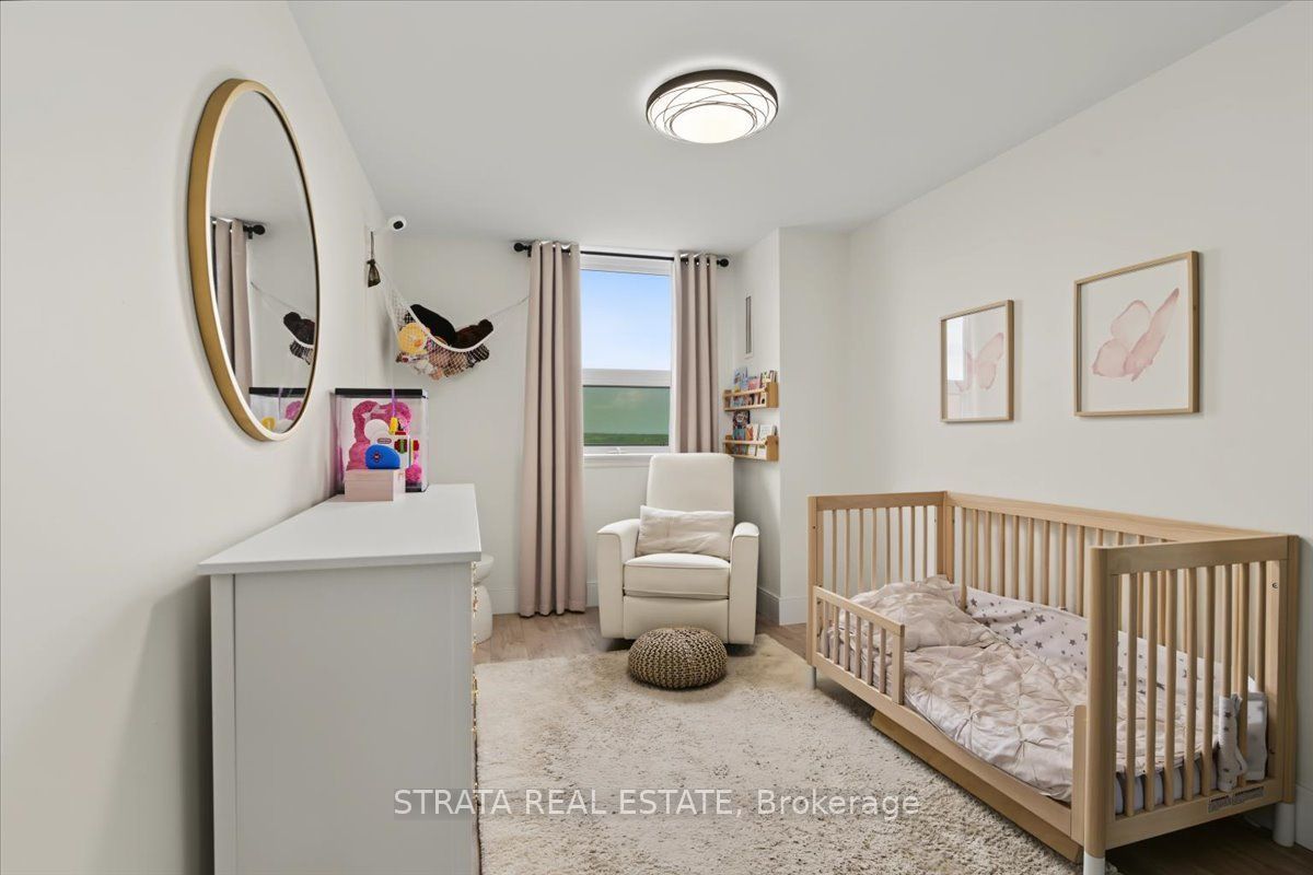 20 Dean Park Road Ph8 Property Photo 13