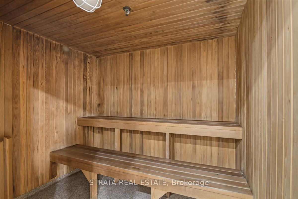 20 Dean Park Road Ph8 Property Photo 17